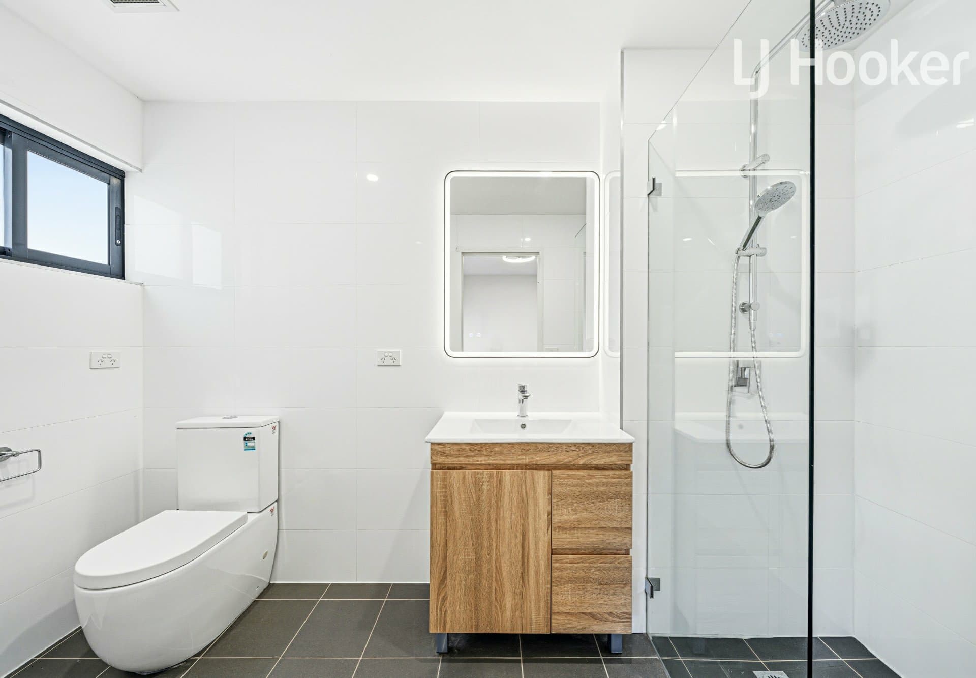 A102/18-20 Bibbys Place, Bonnyrigg, Bonnyrigg - Thumbnail 3