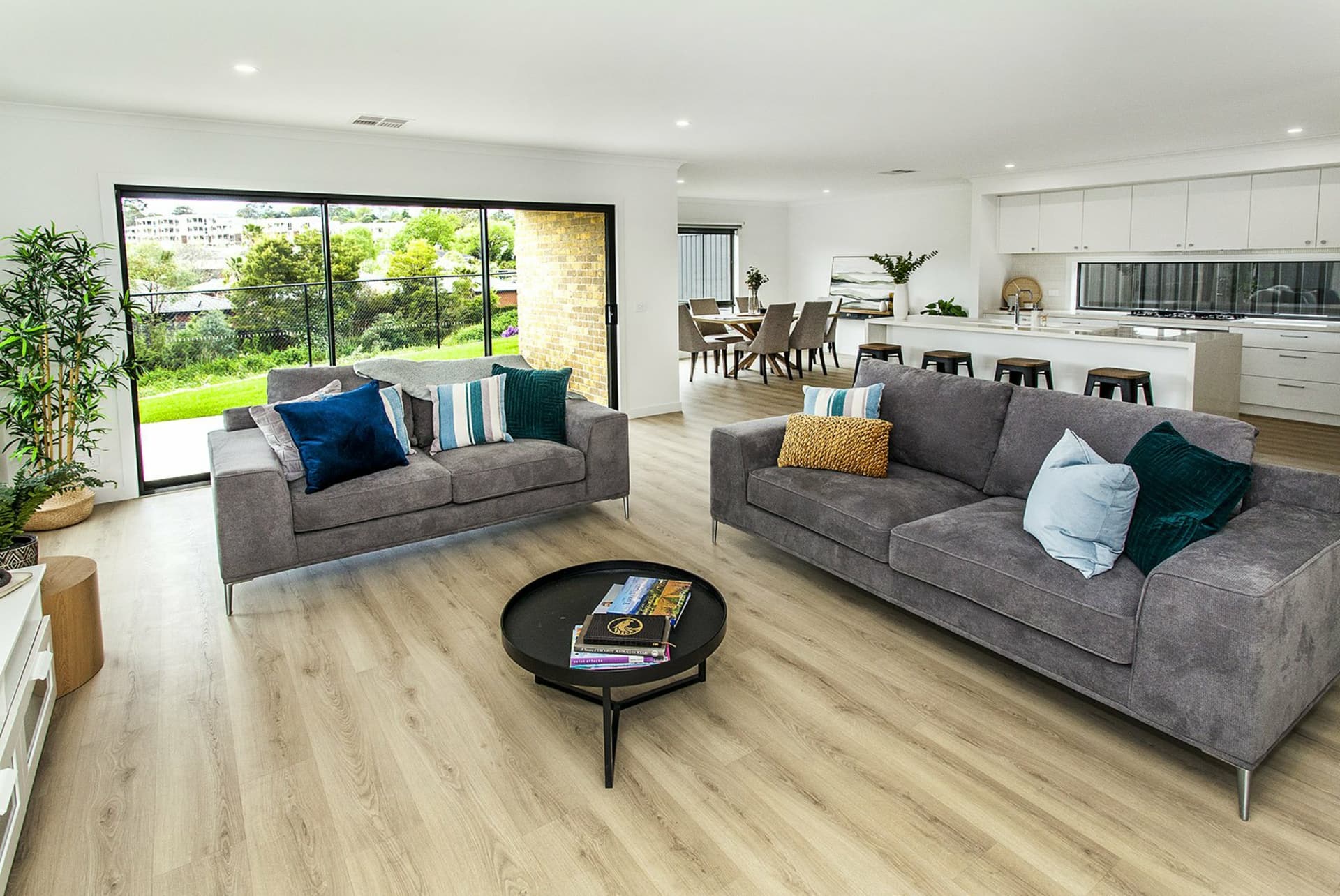 17 Wynnlea Place, Lilydale, Lilydale - Thumbnail 2