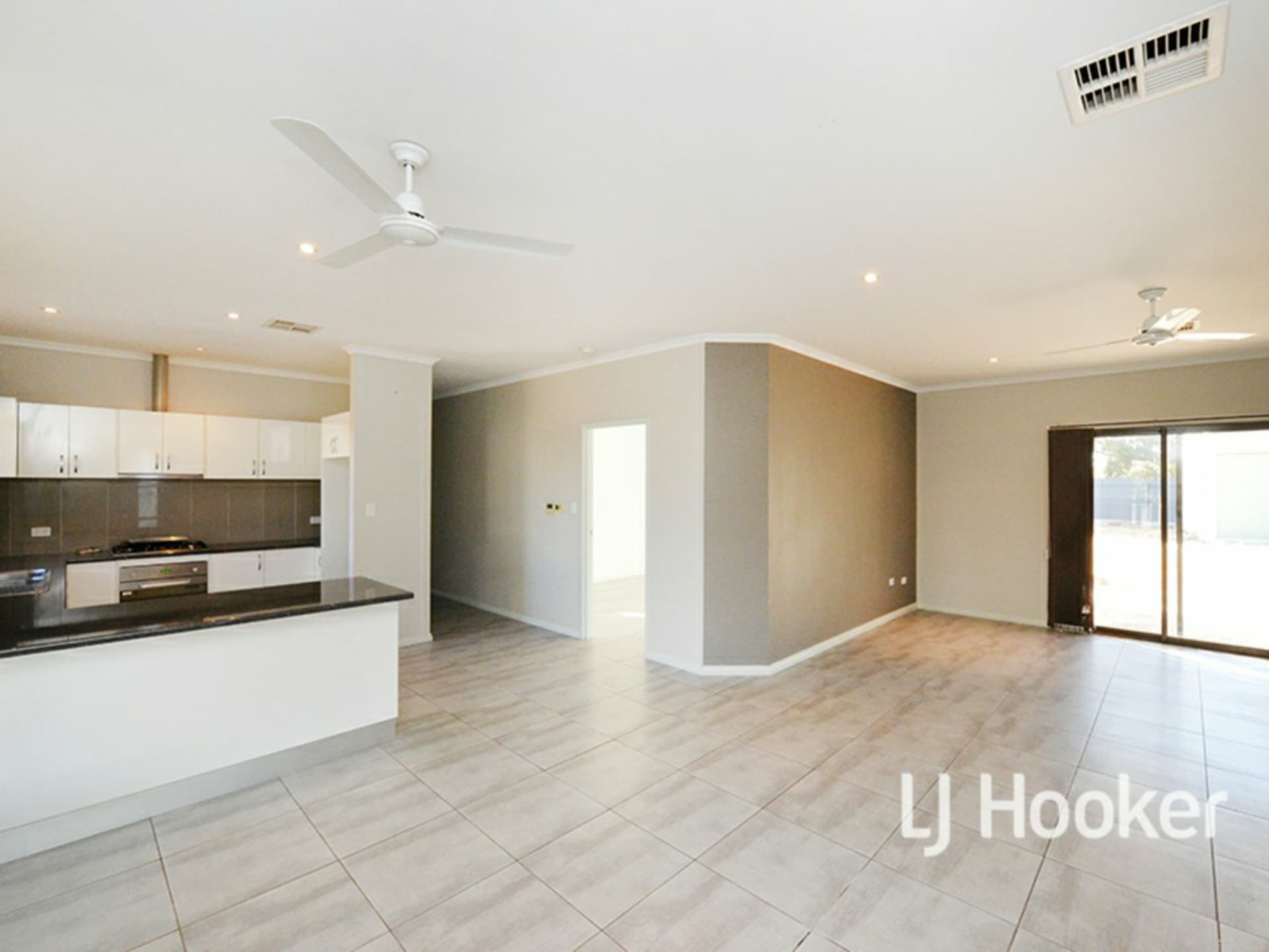 4 Wedelia Place, Stuart, Stuart - Thumbnail 3