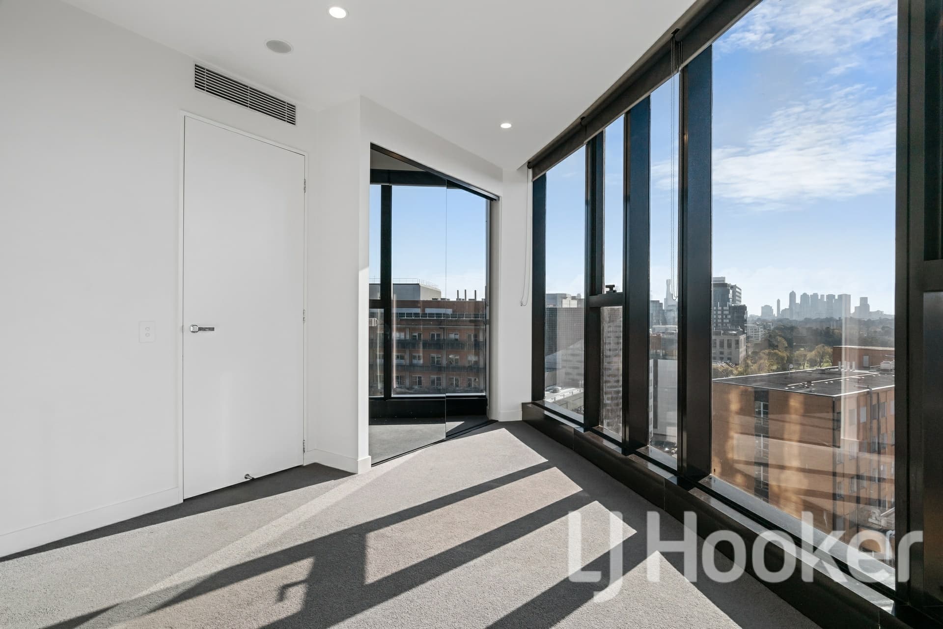 1116/555 St Kilda Road, Melbourne, Melbourne - Thumbnail 4