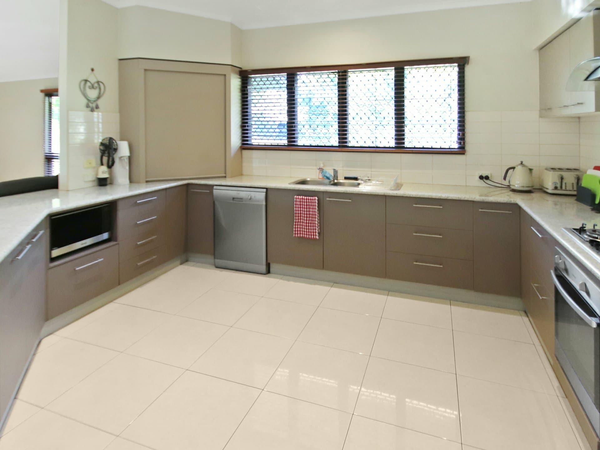 20 Providence Court, Katherine, Katherine - Thumbnail 3