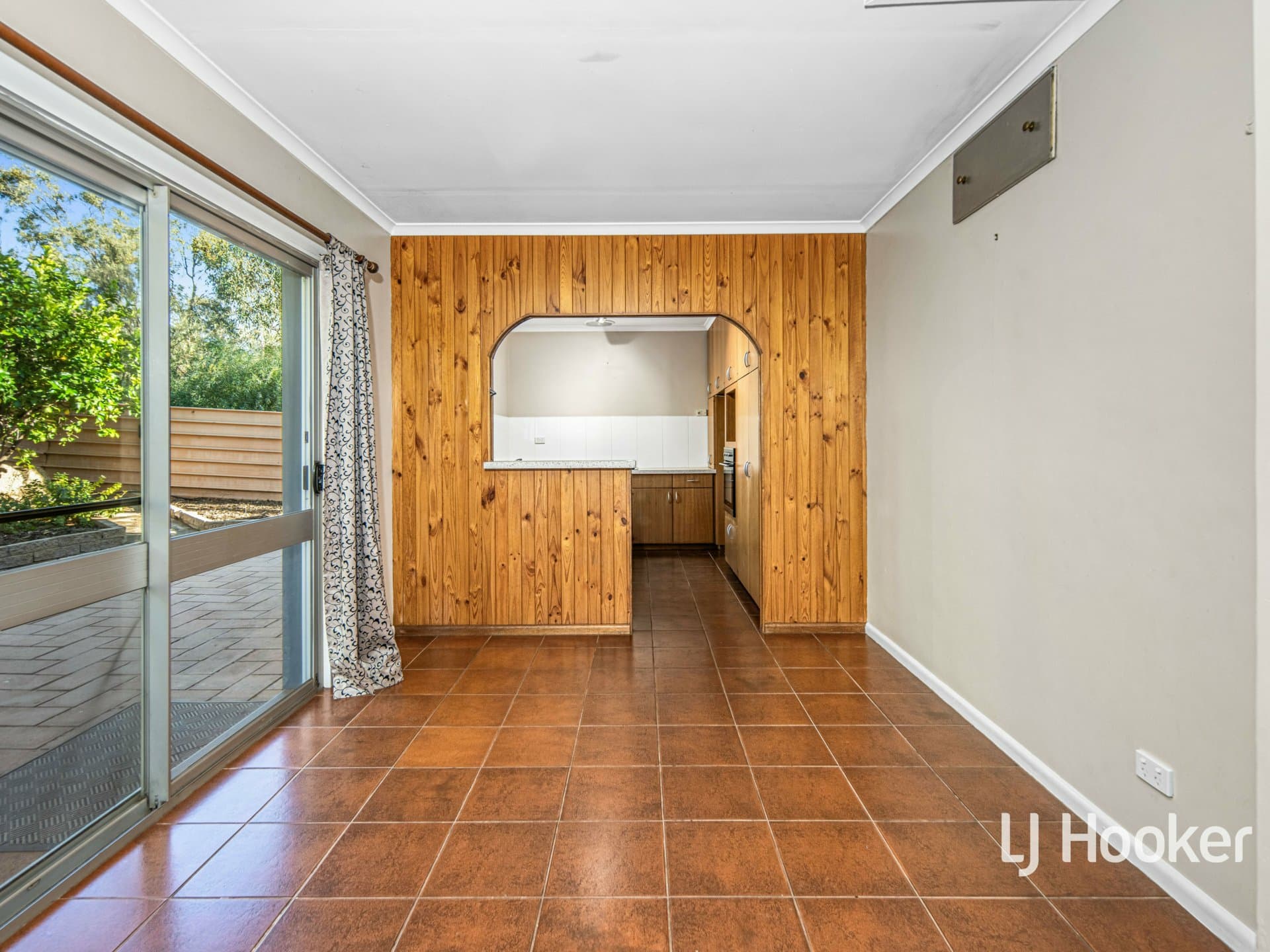 131 Woods Terrace, Braitling, Braitling - Thumbnail 5