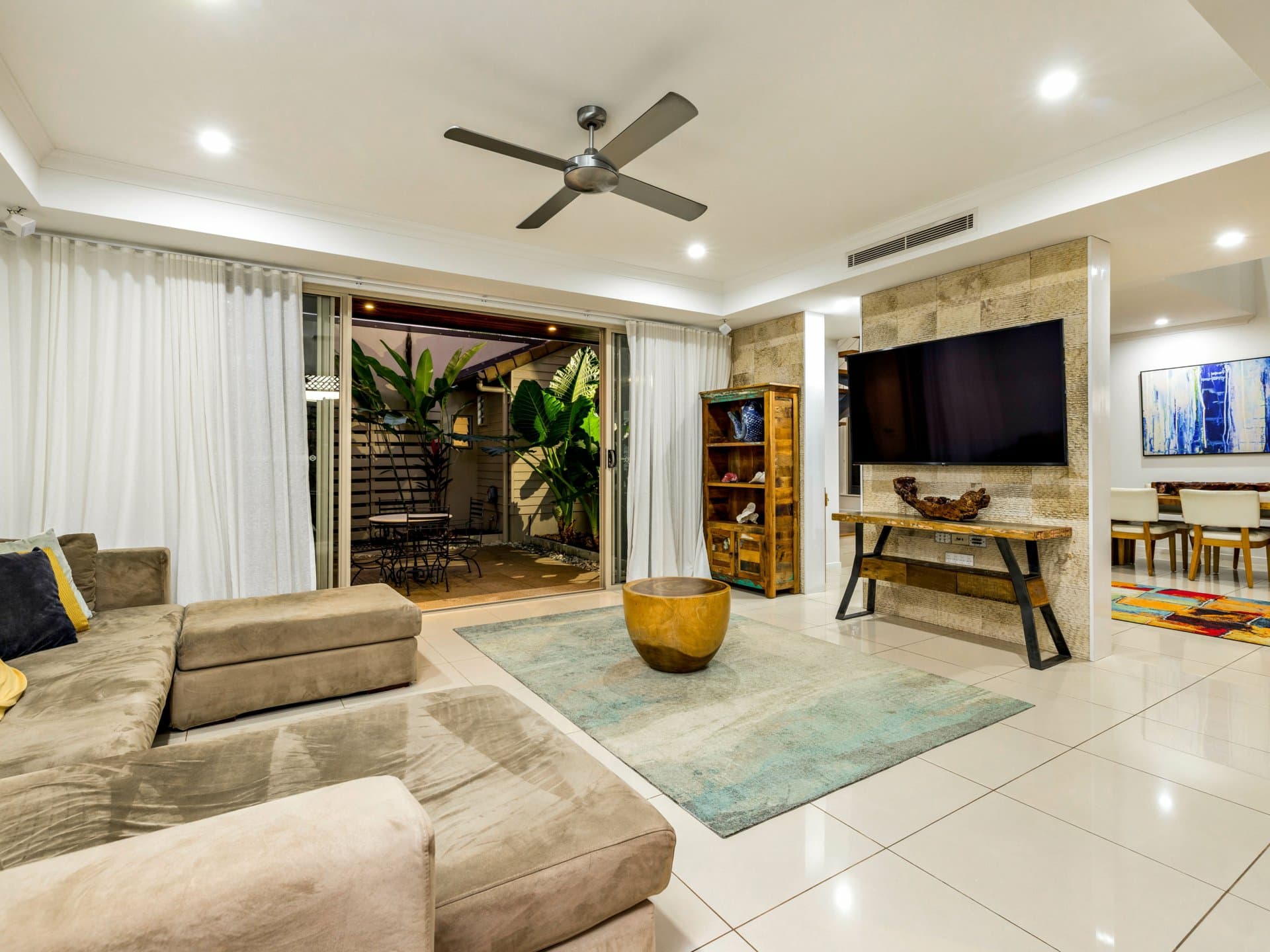 102/12-21 Gregory Street, Westcourt, Westcourt - Thumbnail 5