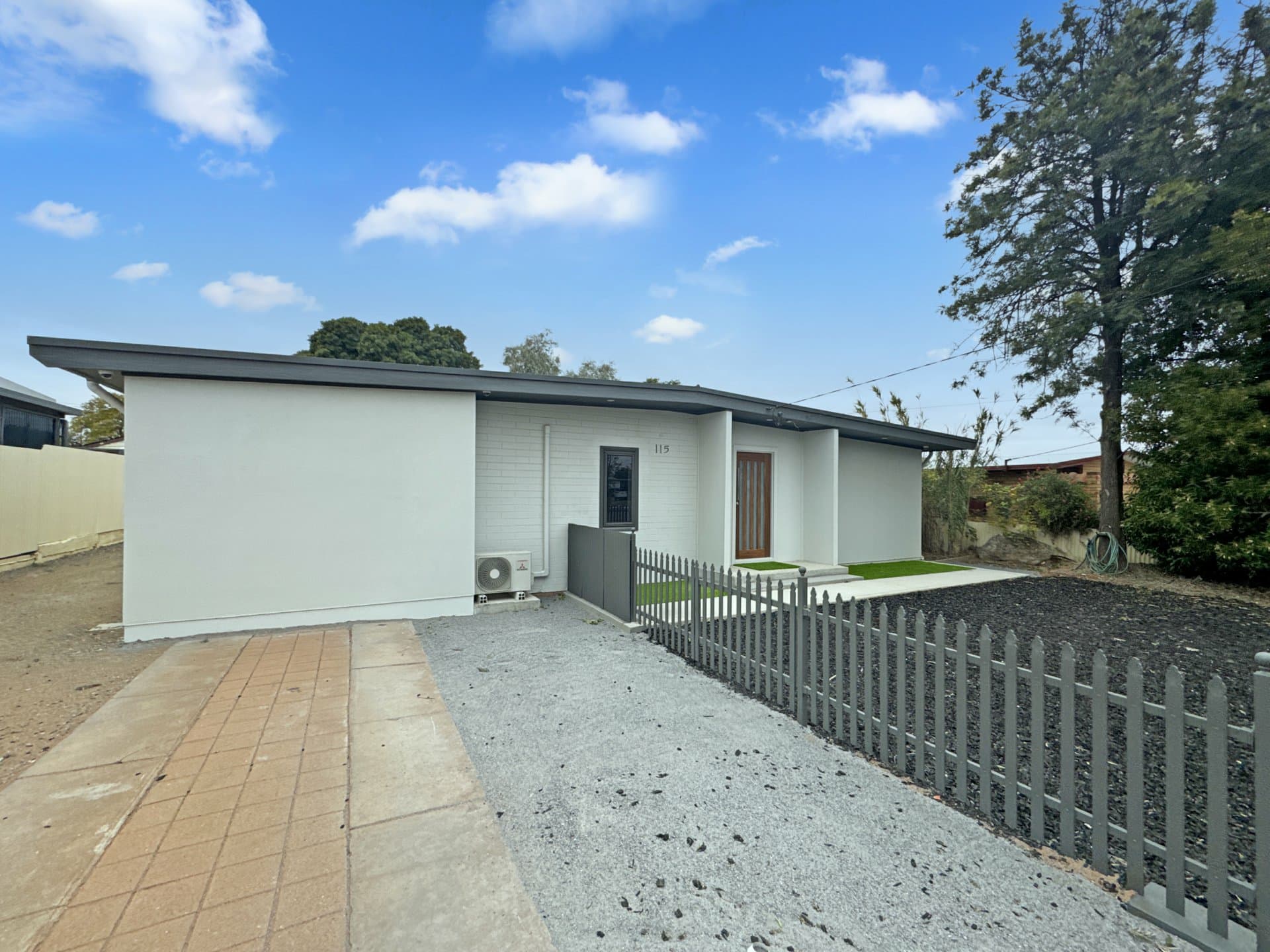 115 Brown Street, Broken Hill, Broken Hill - Thumbnail 2