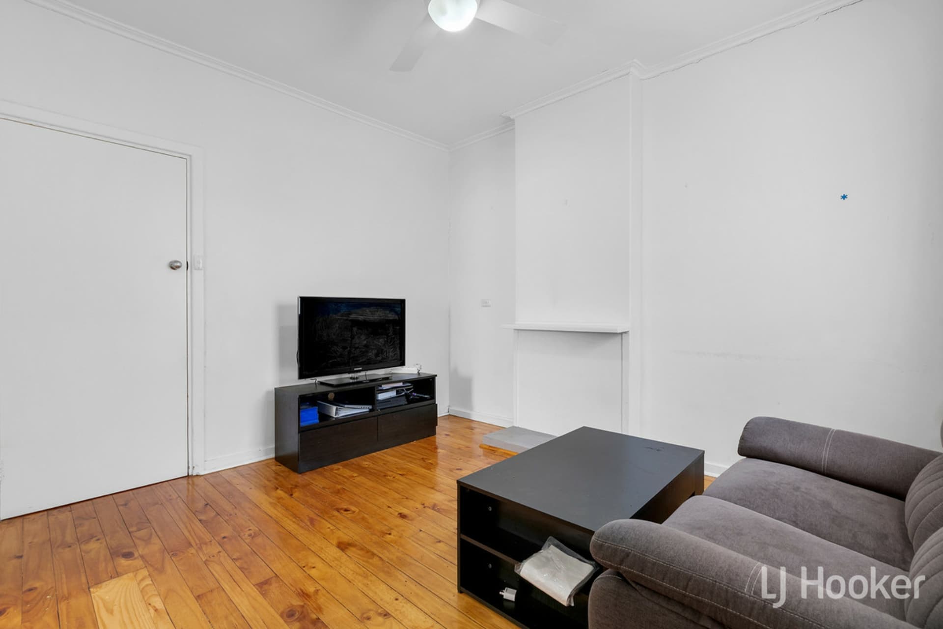 24 Northampton Crescent, Elizabeth East, Elizabeth East - Thumbnail 4