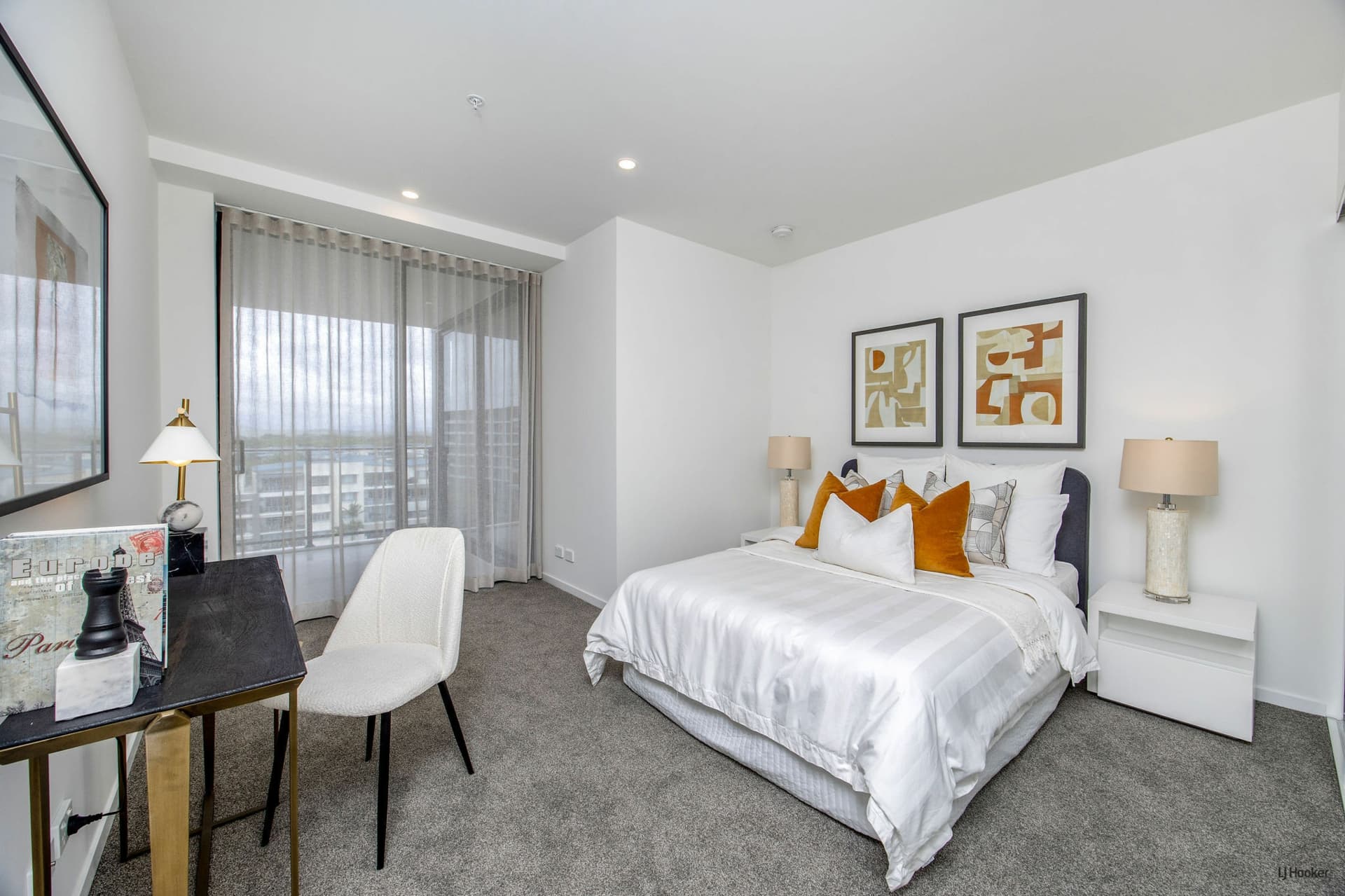 10-12 Sickle Avenue, Hope Island, Hope Island - Thumbnail 6