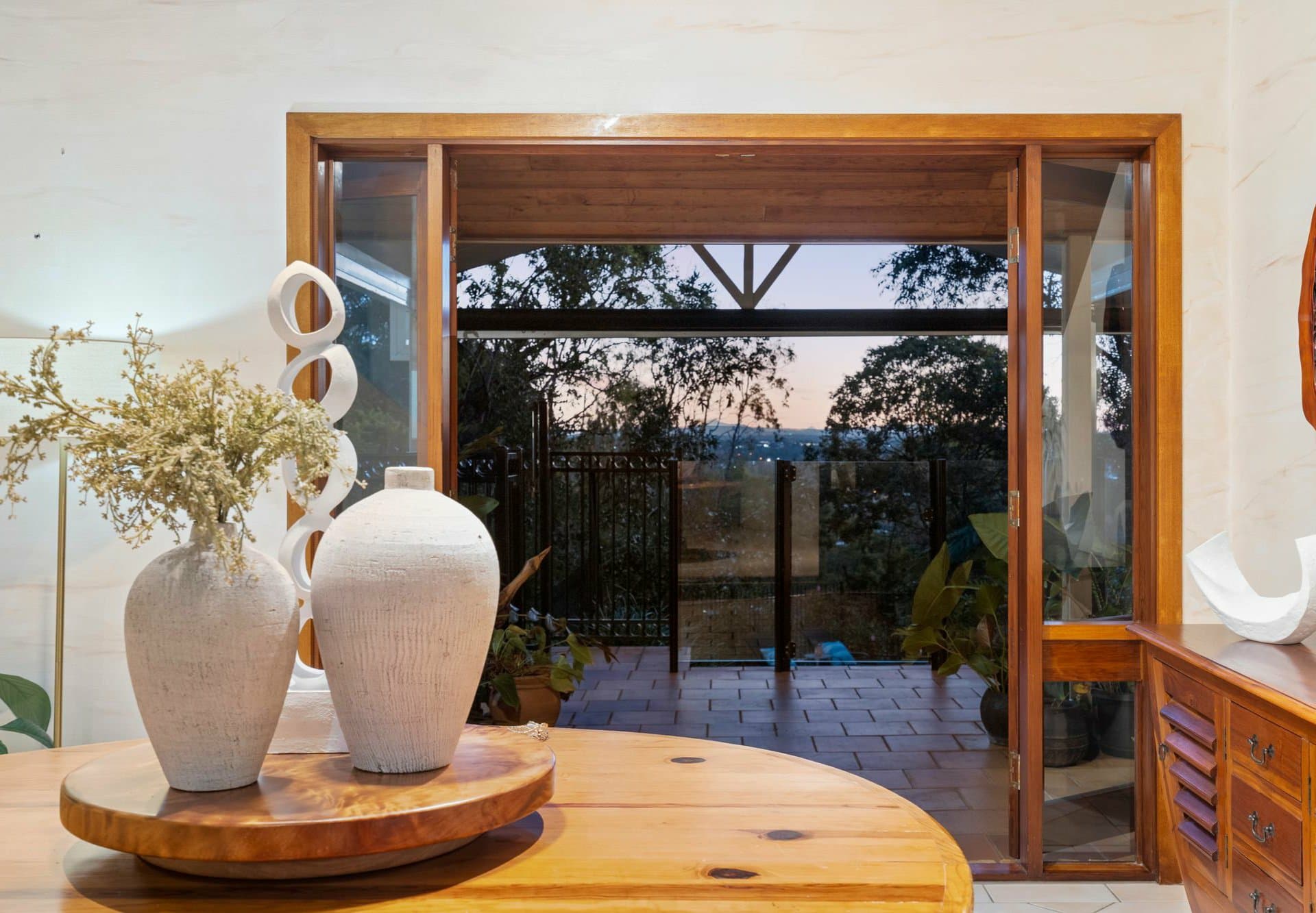 14-16 Aerie Court, Springwood, Springwood - Thumbnail 2