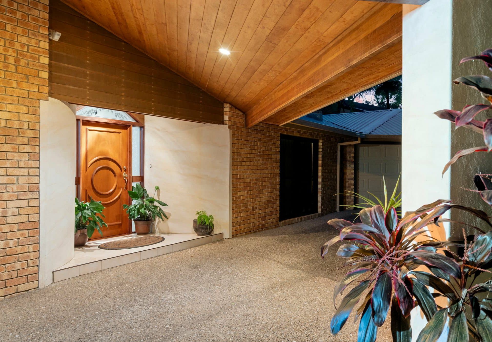 14-16 Aerie Court, Springwood, Springwood - Thumbnail 6