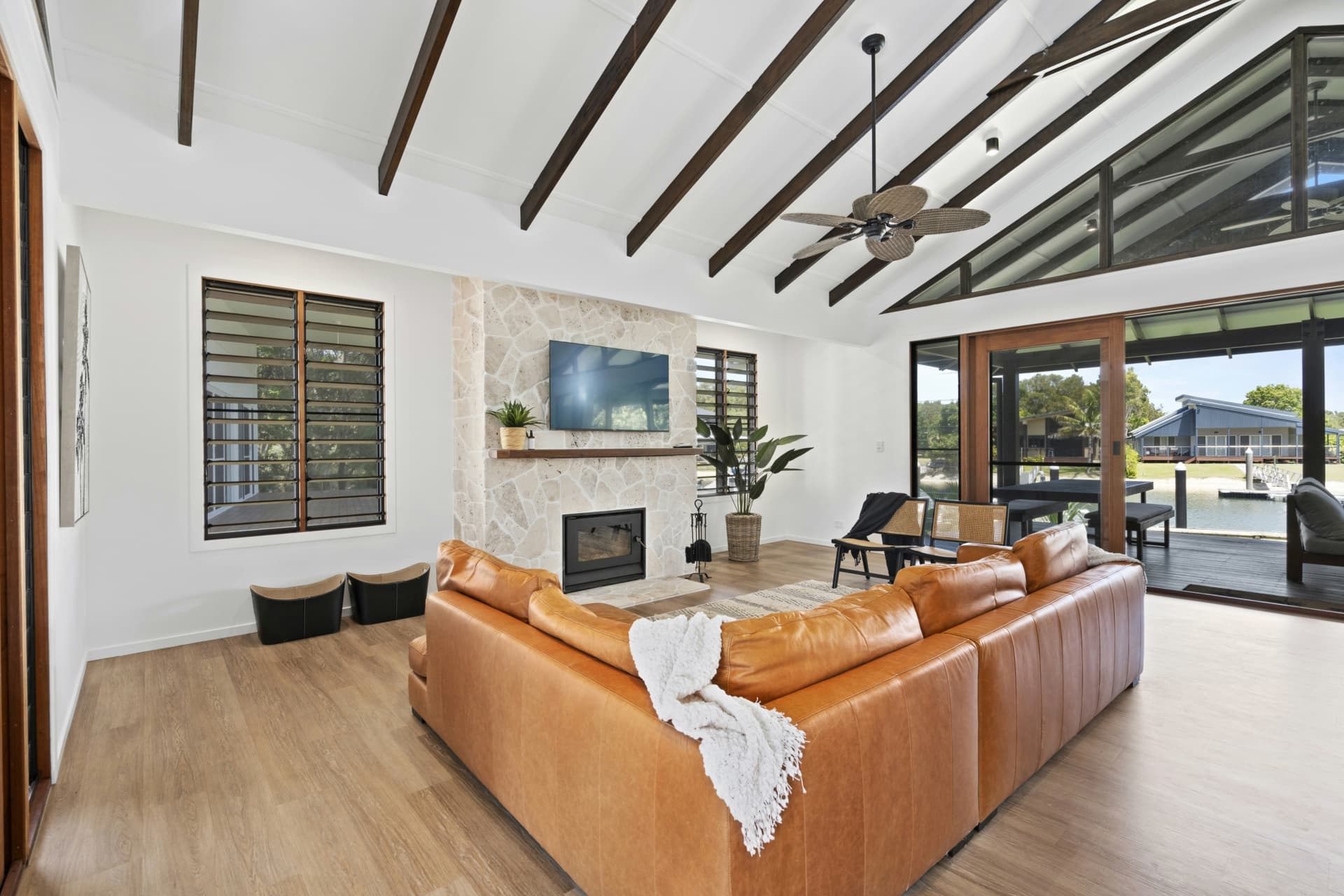 10 Kookaburra Crt, South Stradbroke, South Stradbroke - Thumbnail 8