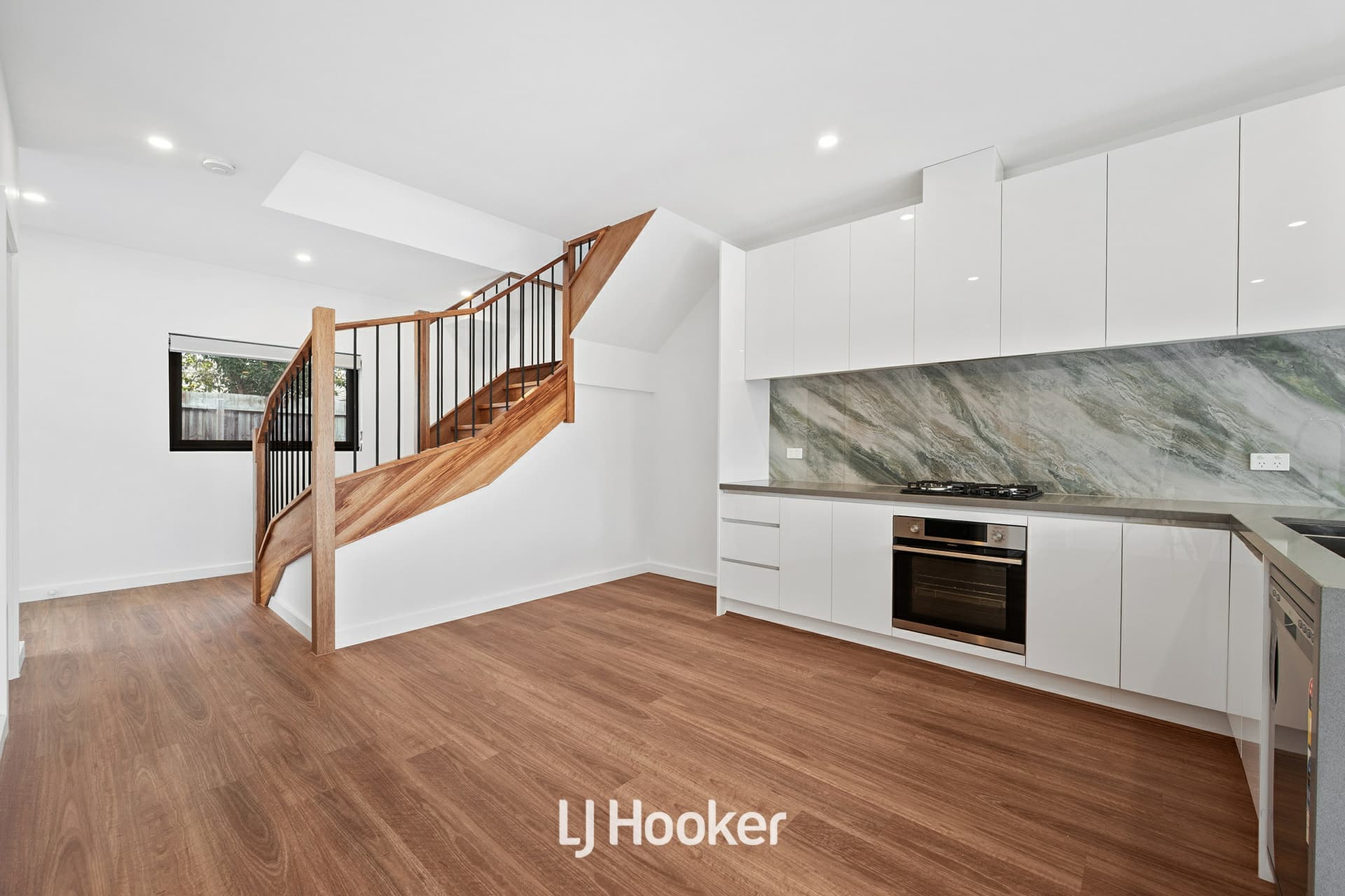 2/8 Vizard Street, Dandenong, Dandenong - Thumbnail 4