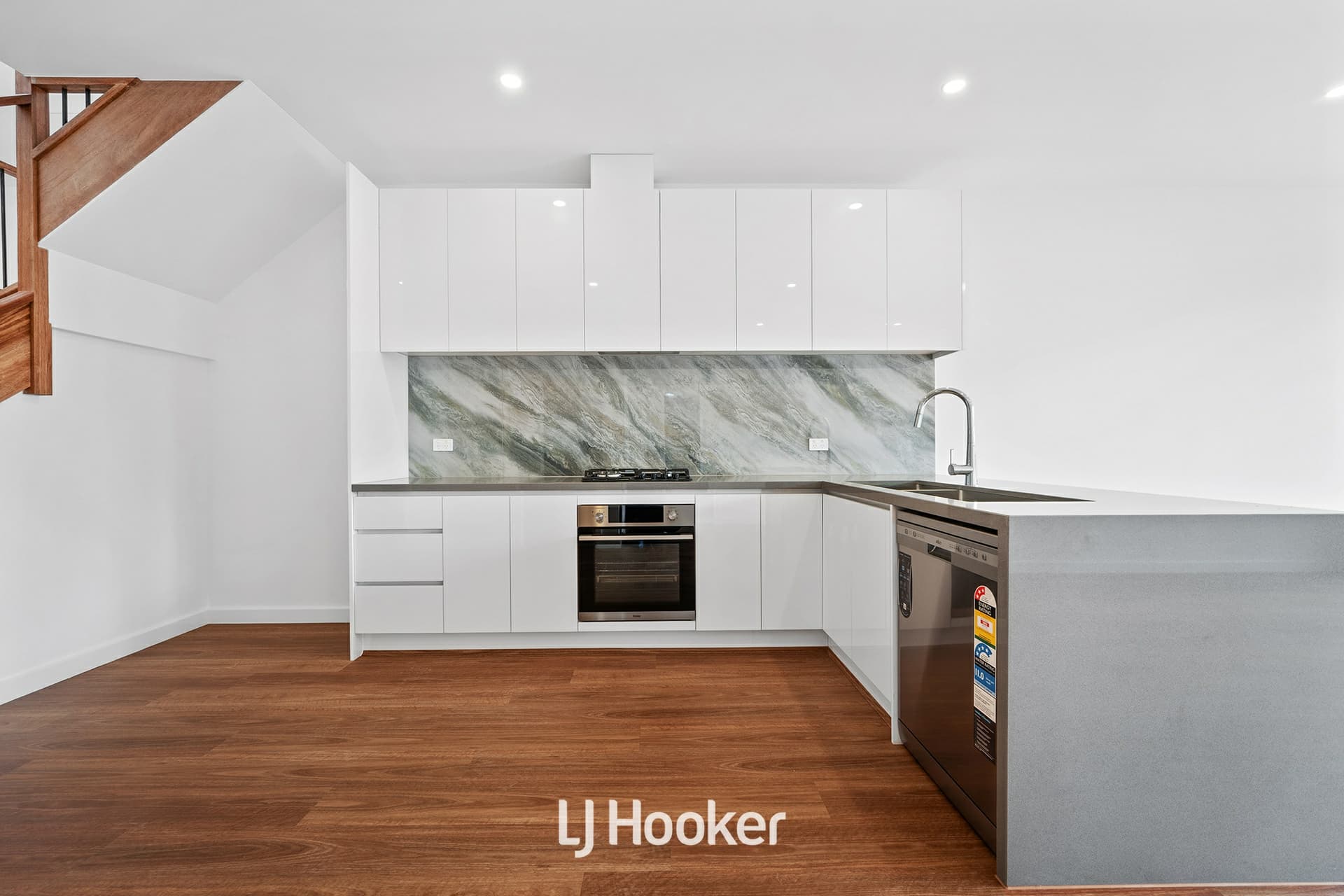 2/8 Vizard Street, Dandenong, Dandenong - Thumbnail 6