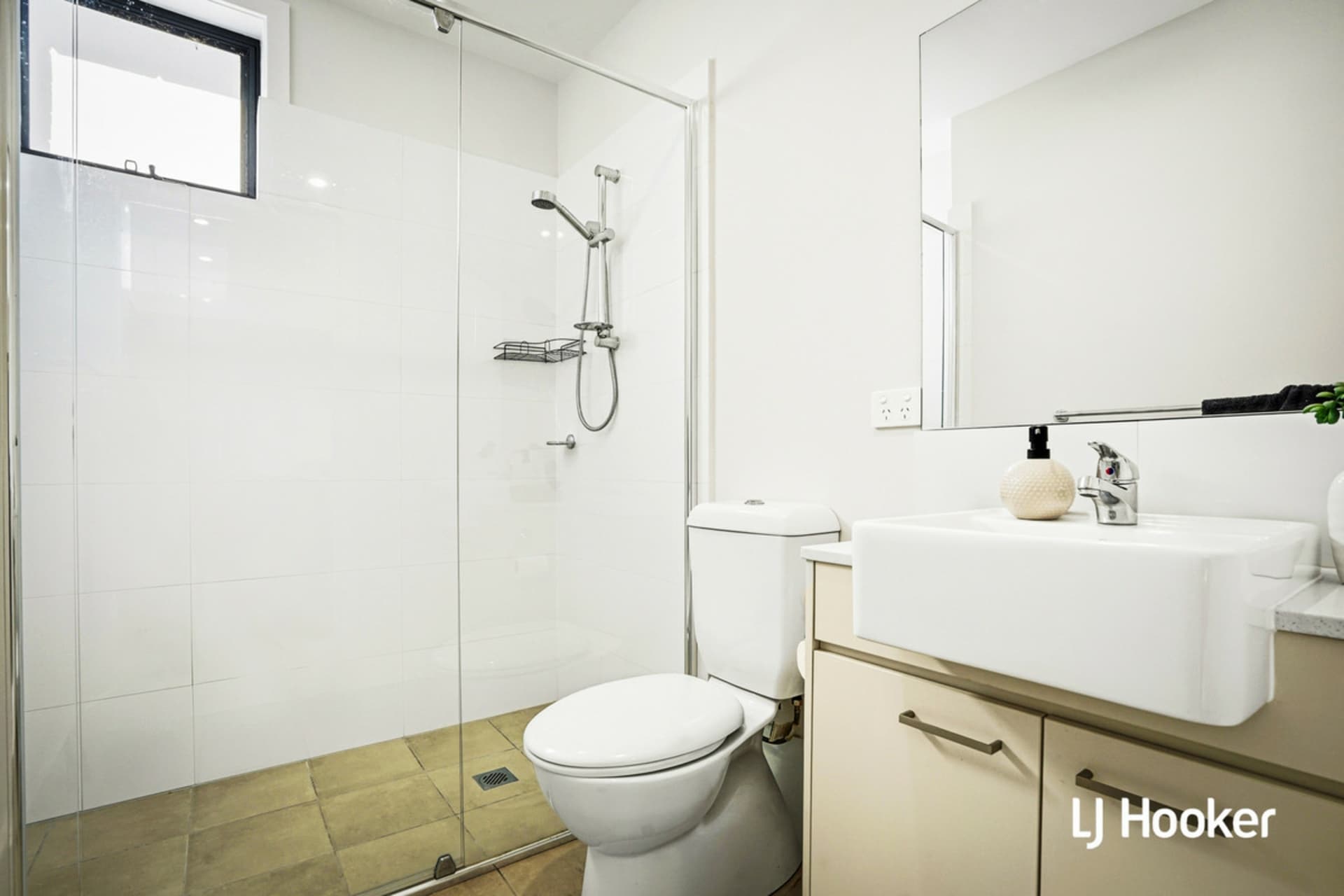 7 Terrara Street, Rouse Hill, Rouse Hill - Thumbnail 5