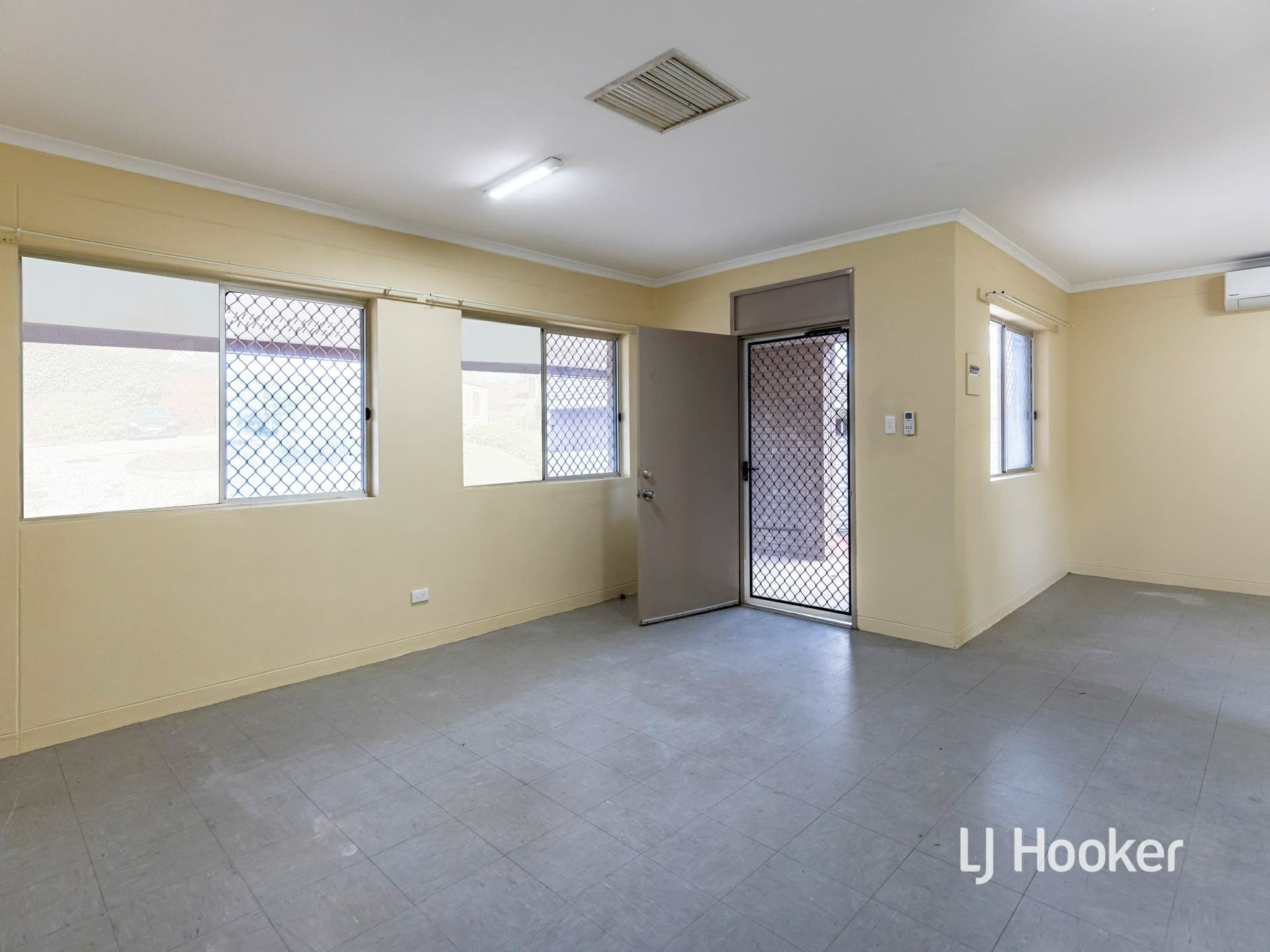 5 Grant Road, Larapinta, Larapinta - Thumbnail 4