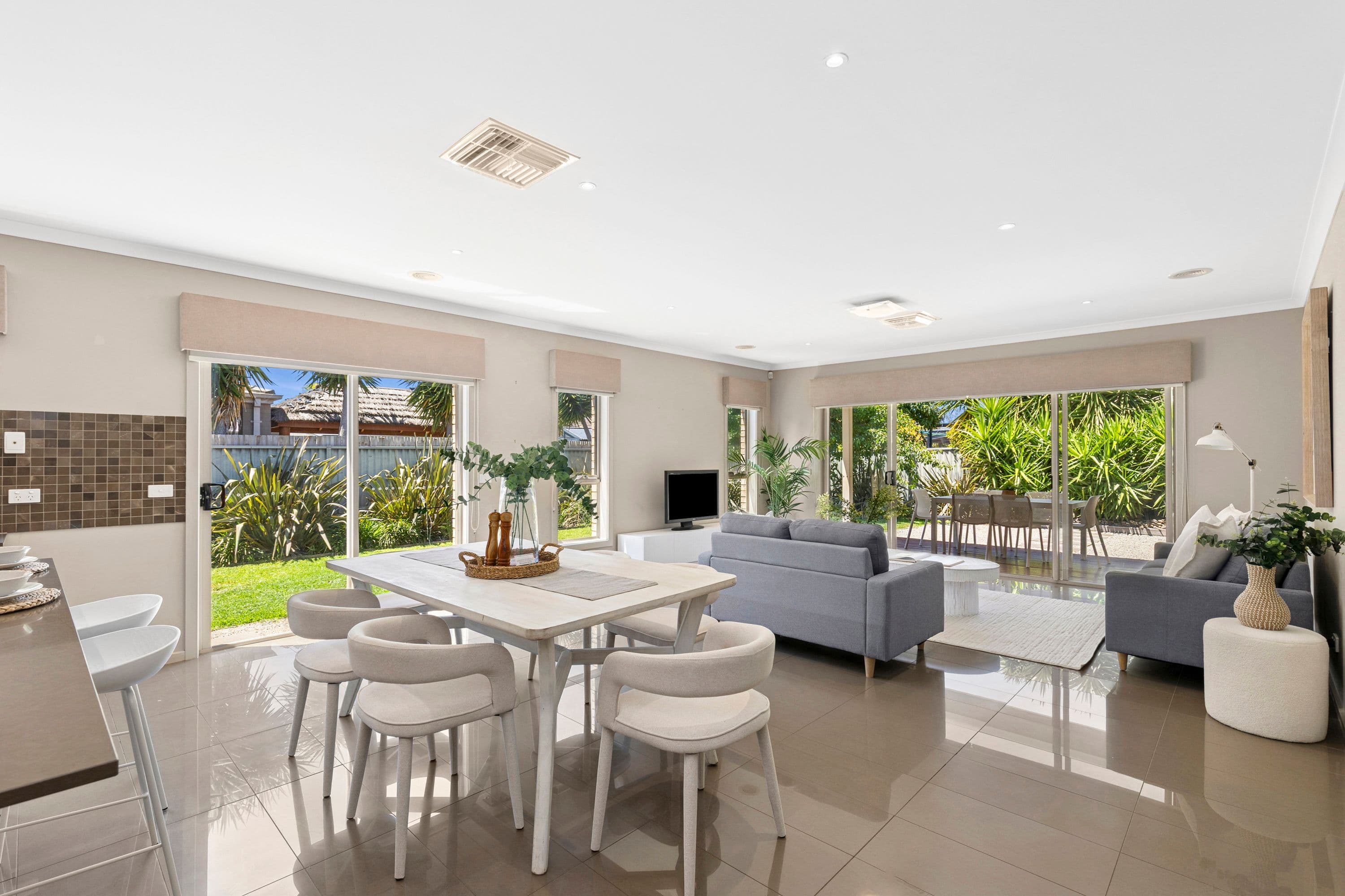 112 Eastlakes Boulevard, Lara VIC 3212, Lara - Thumbnail 4