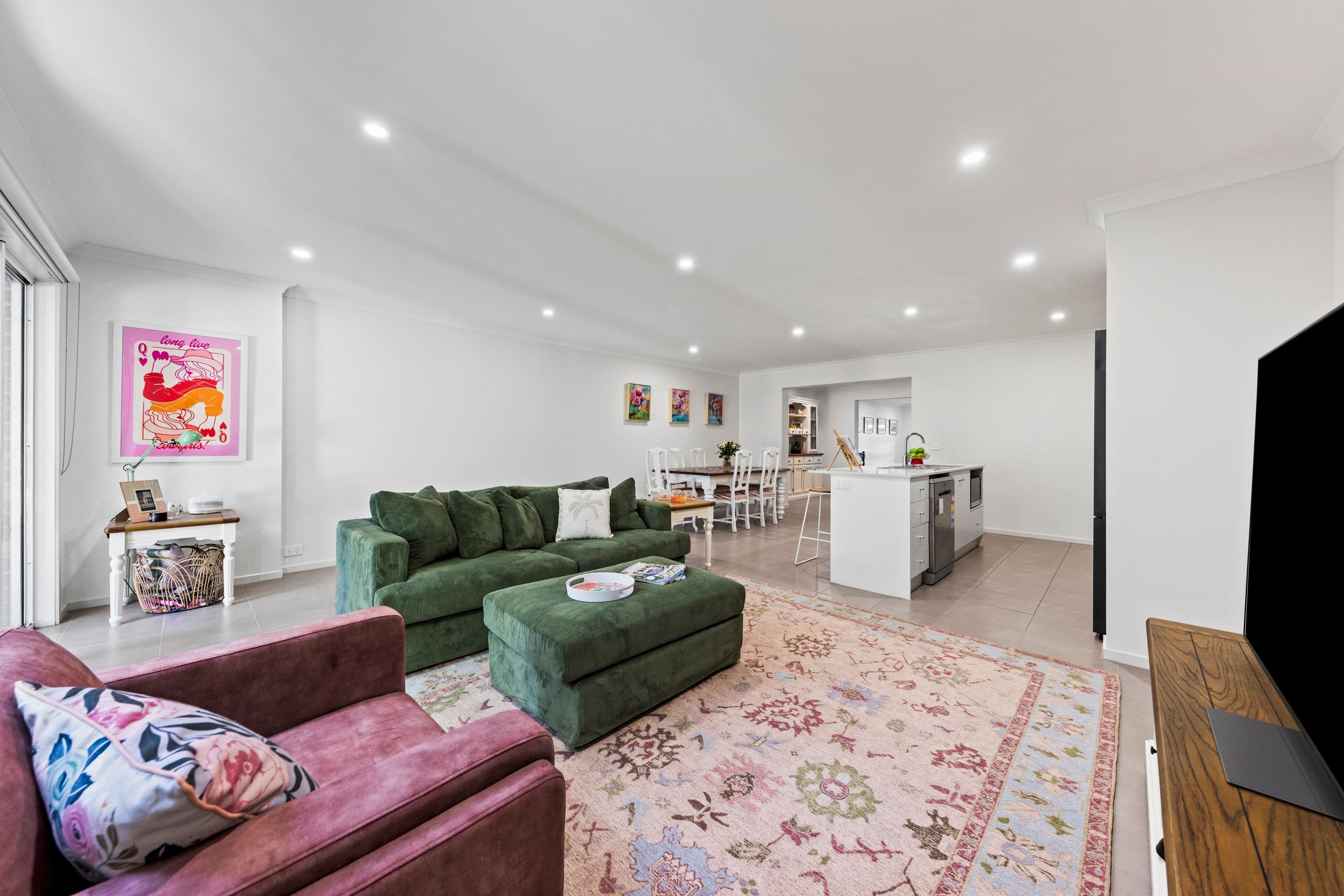 14 Debra Avenue, Pakenham VIC 3810, Pakenham - Thumbnail 3