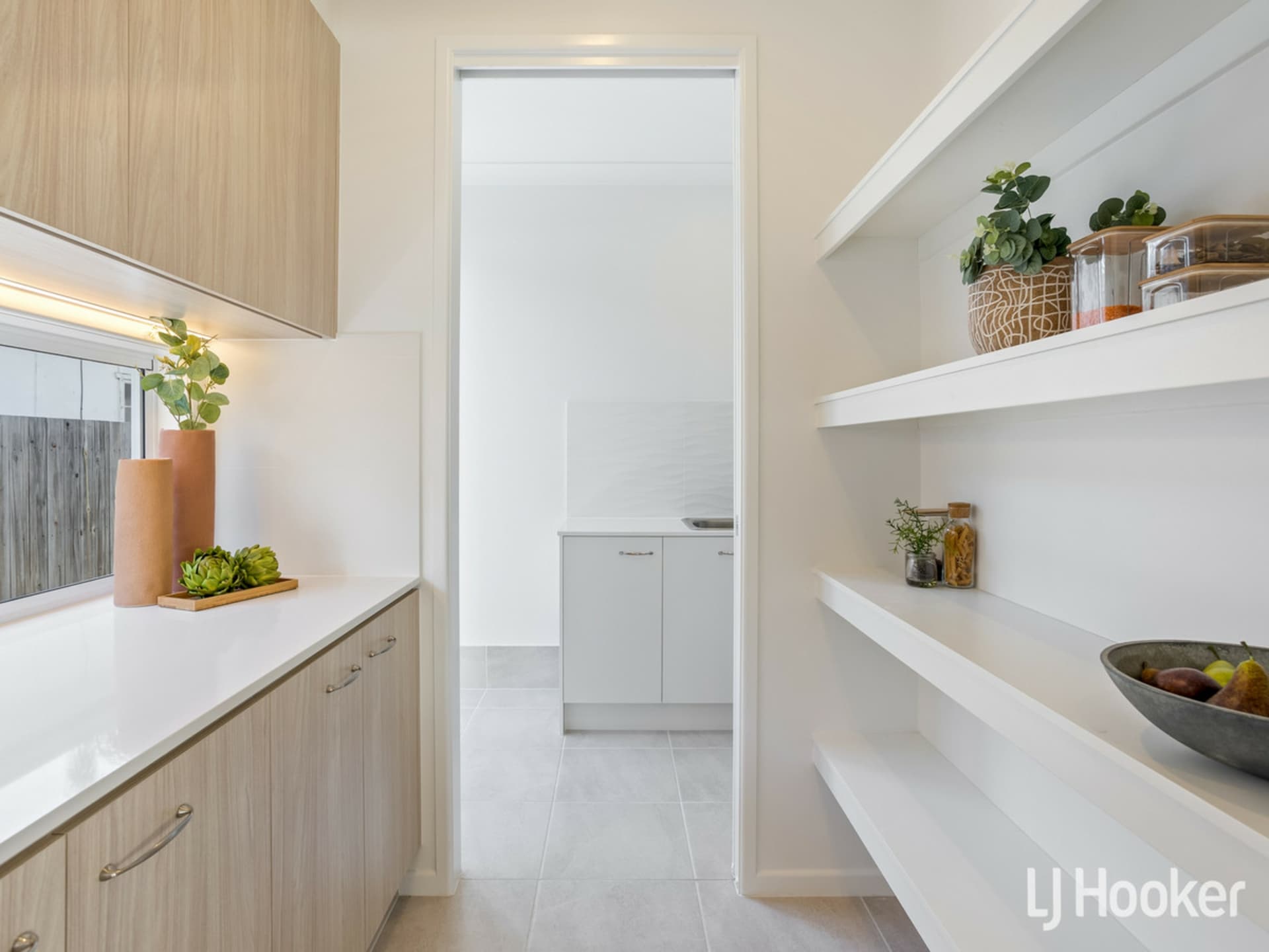 37 King Street, Woody Point, Woody Point - Thumbnail 6