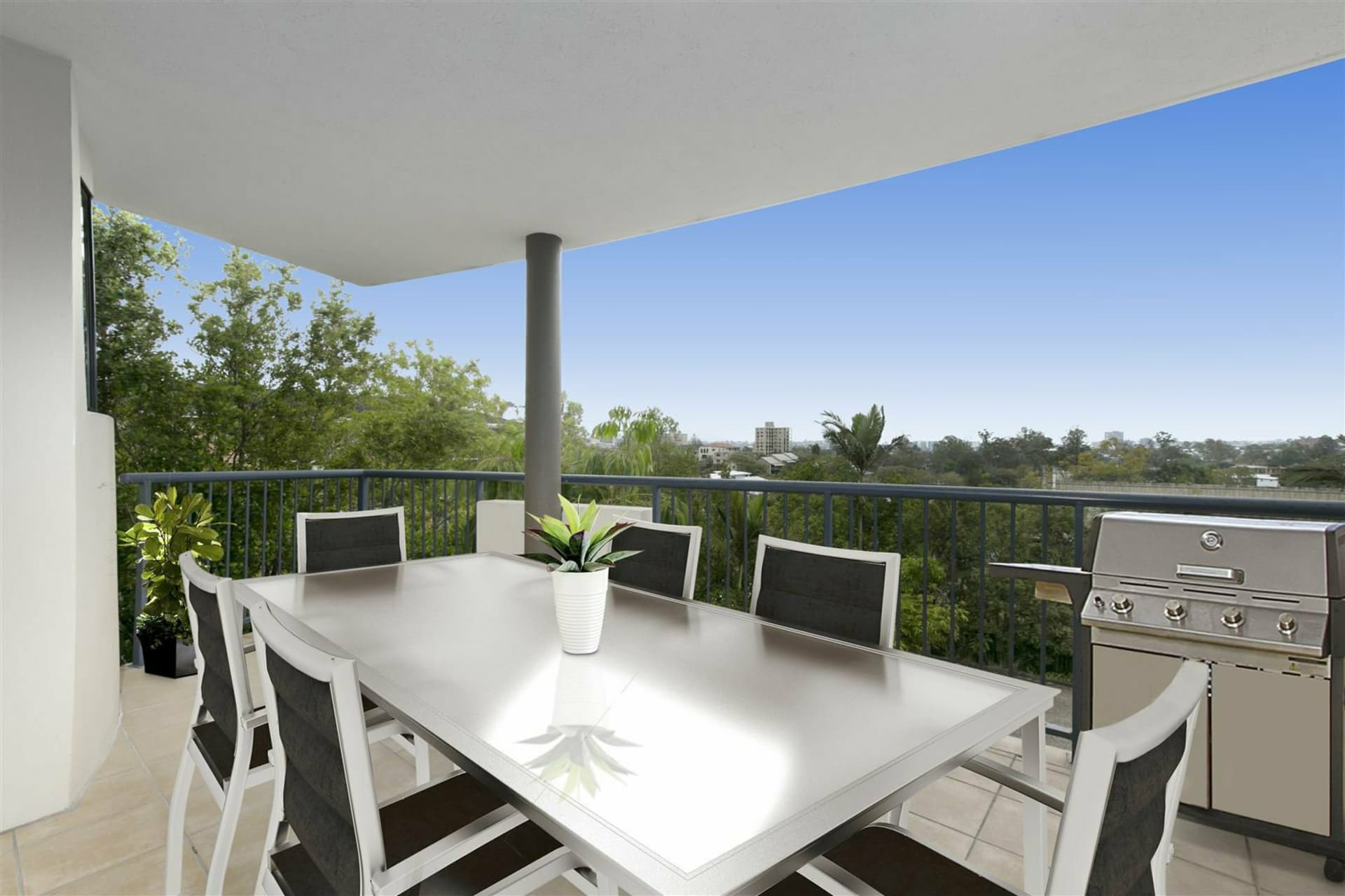 10/182 Carmody Road, St Lucia, St Lucia - Image 1