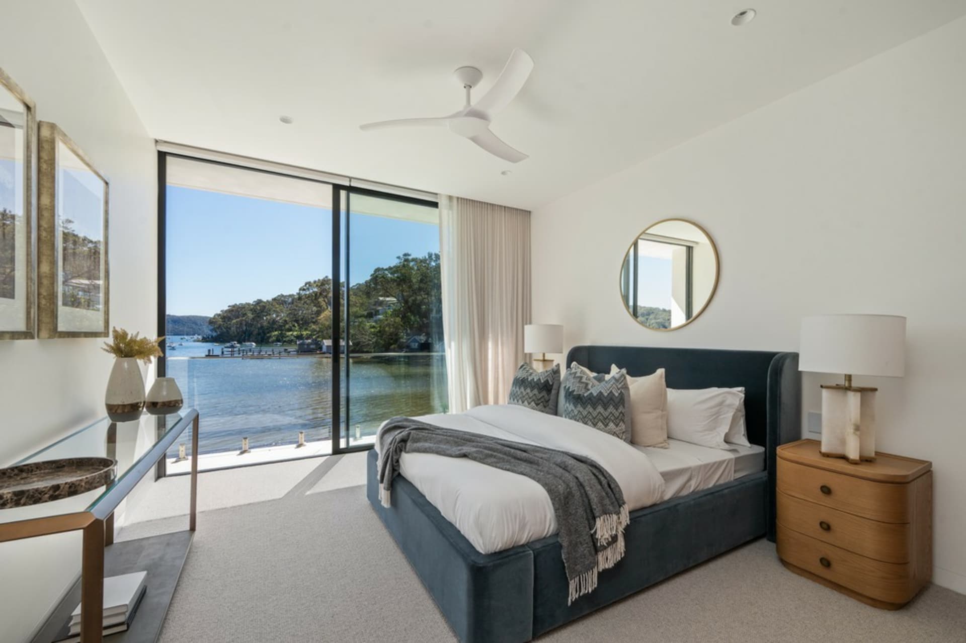 120 Prince Alfred Parade, Newport - Thumbnail 4
