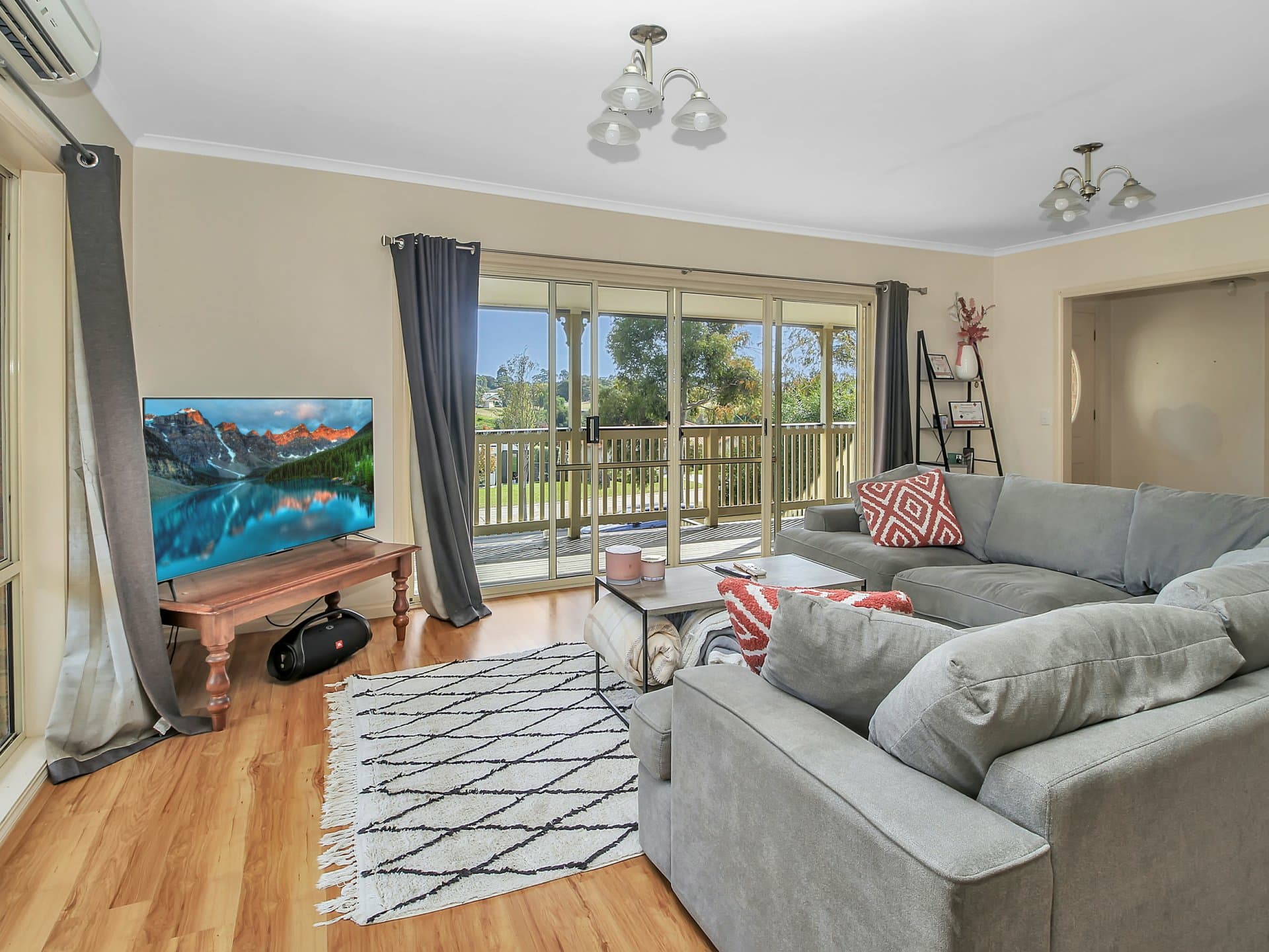 87 Howitt Avenue, Eastwood, Eastwood - Thumbnail 2