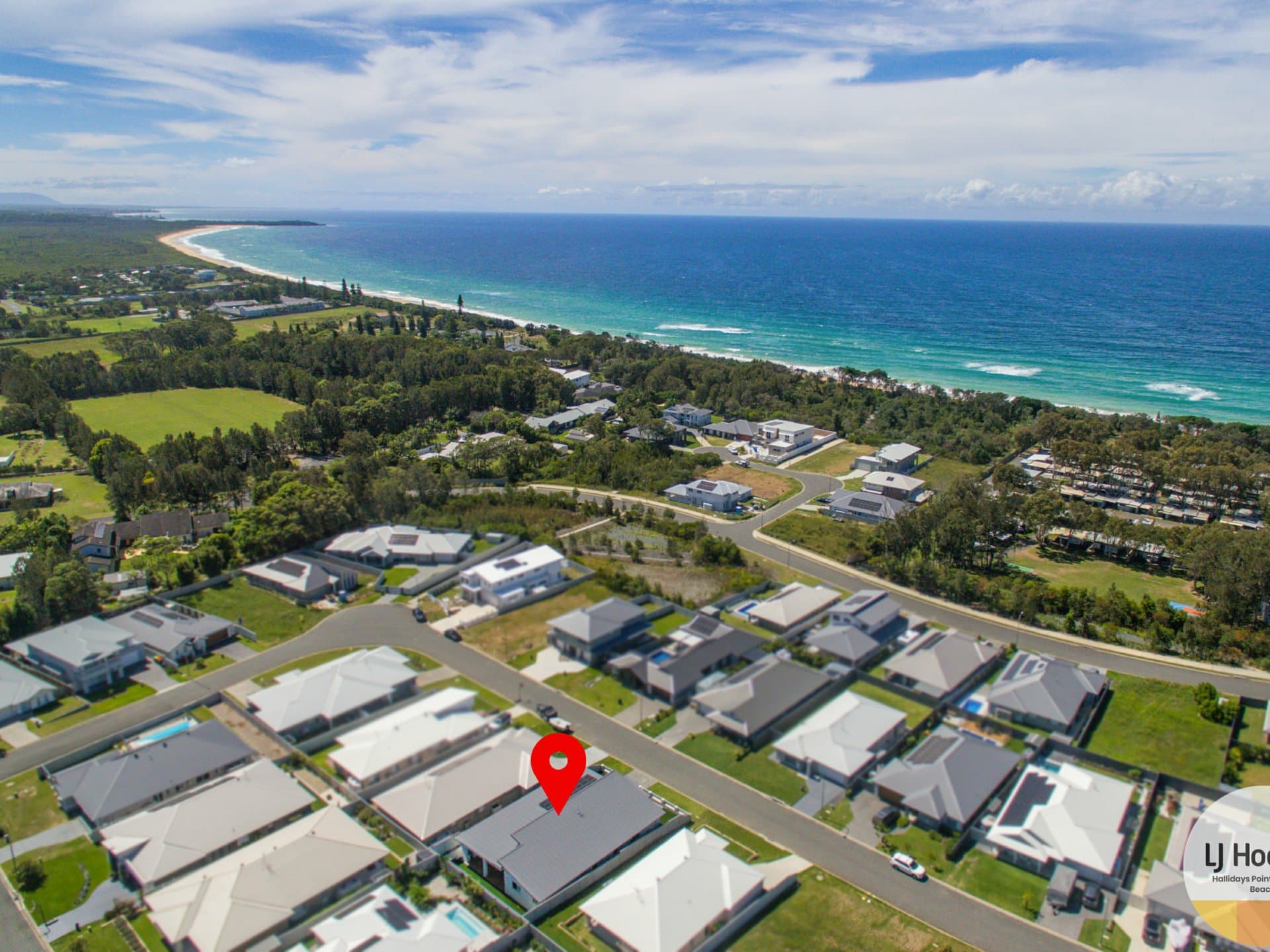 27 Shores Crescent, Diamond Beach, Diamond Beach - Image 1