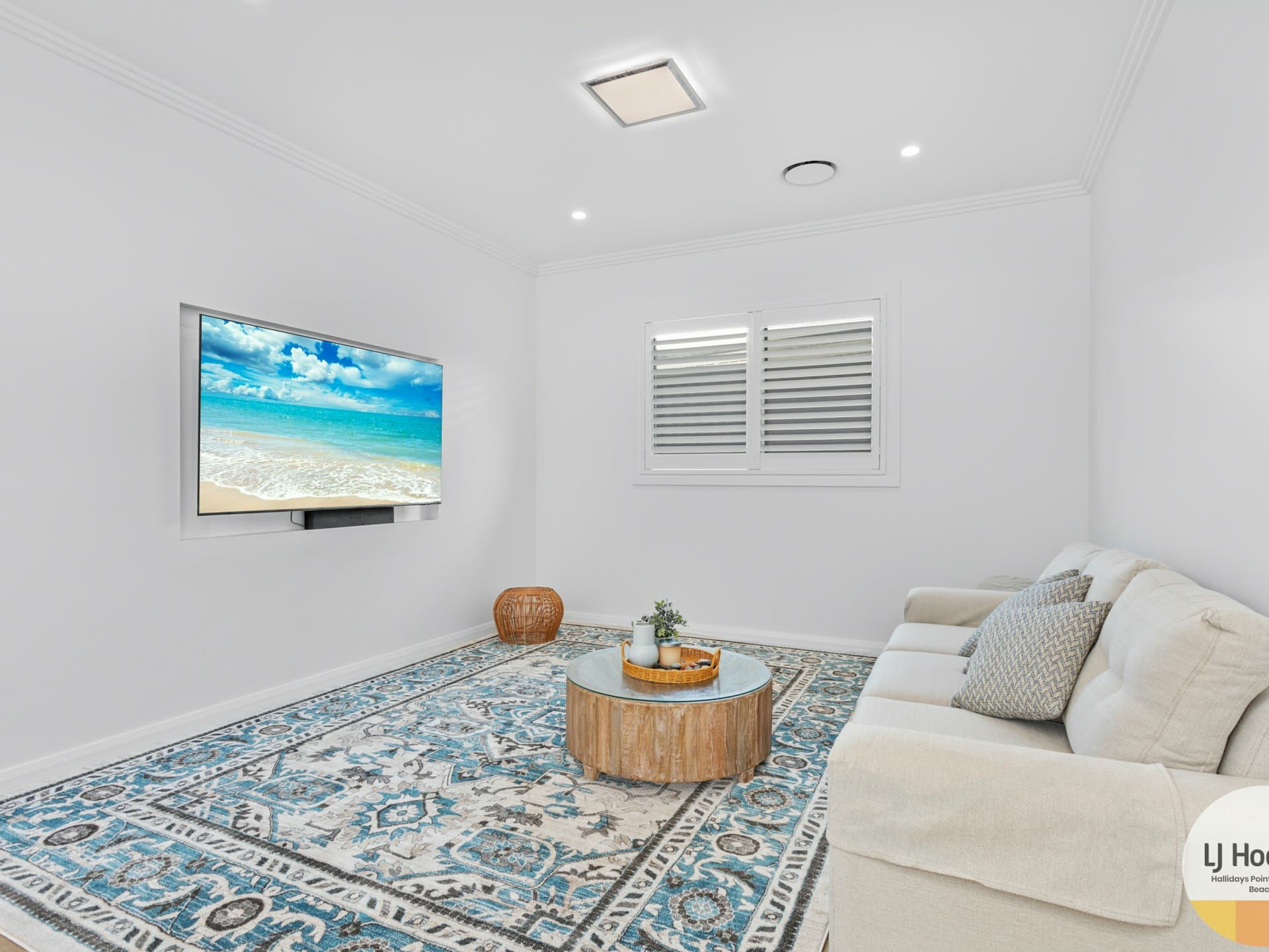 27 Shores Crescent, Diamond Beach, Diamond Beach - Thumbnail 7