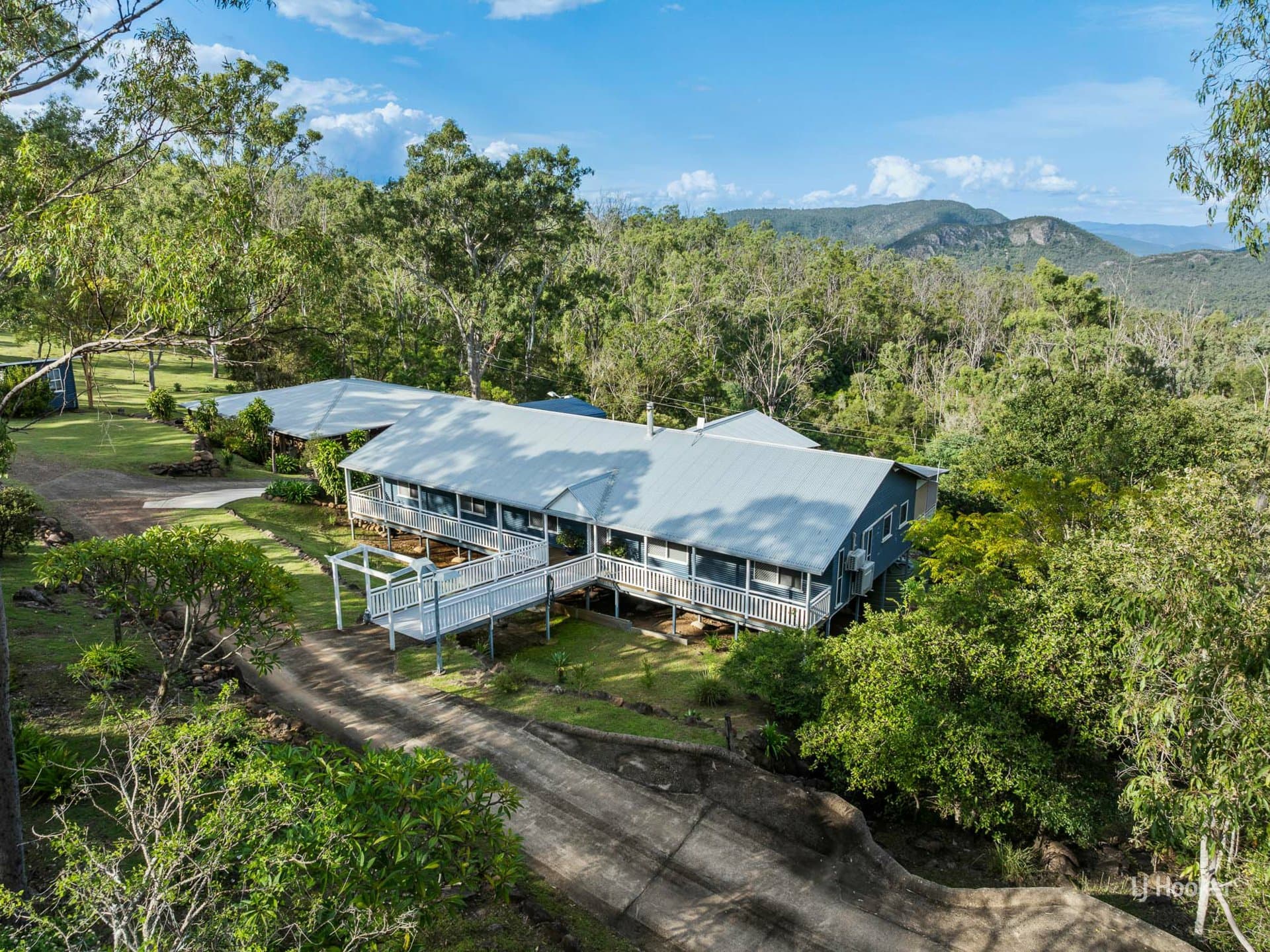 208 Highland Street, Esk, Esk - Thumbnail 2