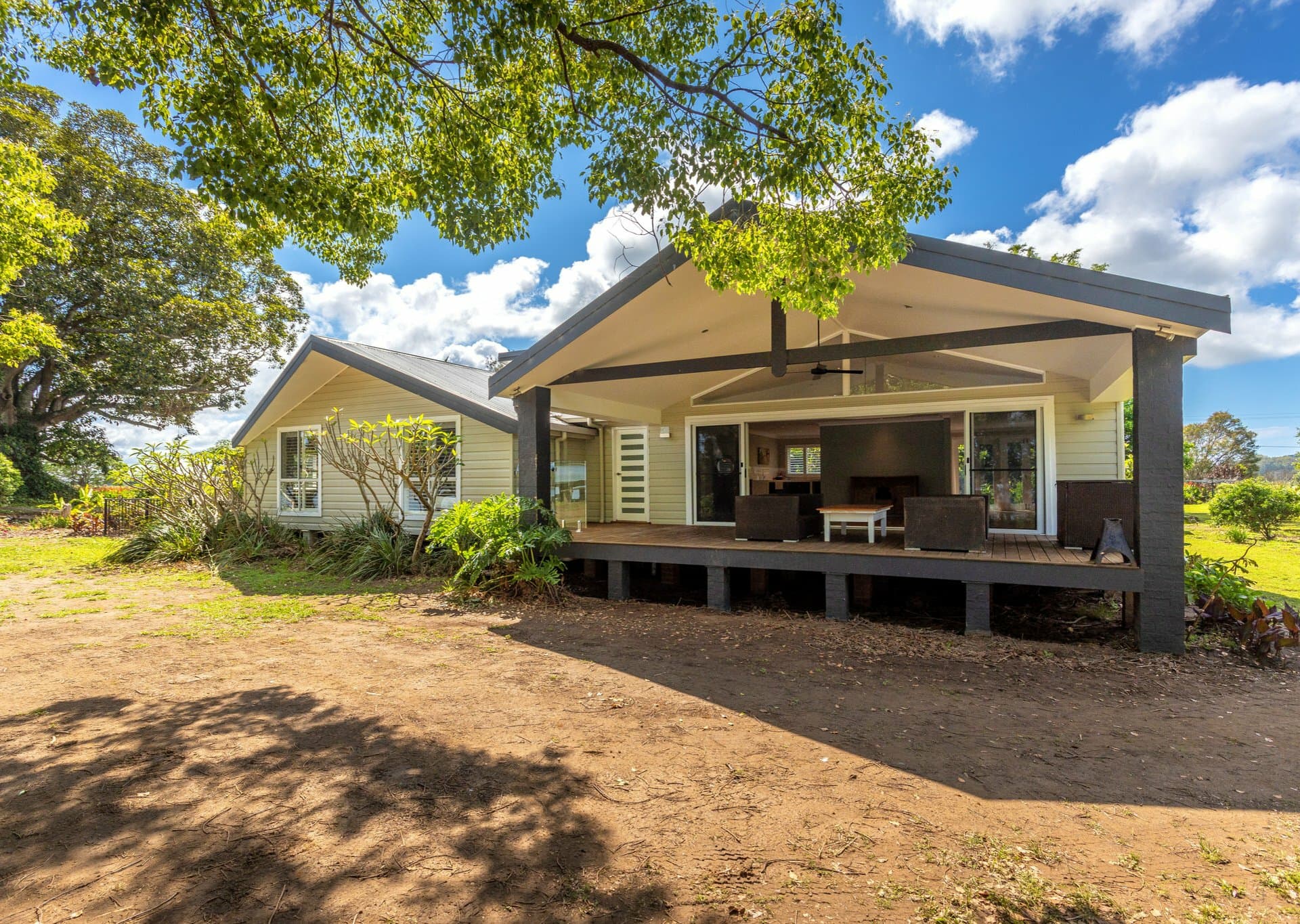 38 Allan Lane, Oxley Island, Oxley Island - Thumbnail 5