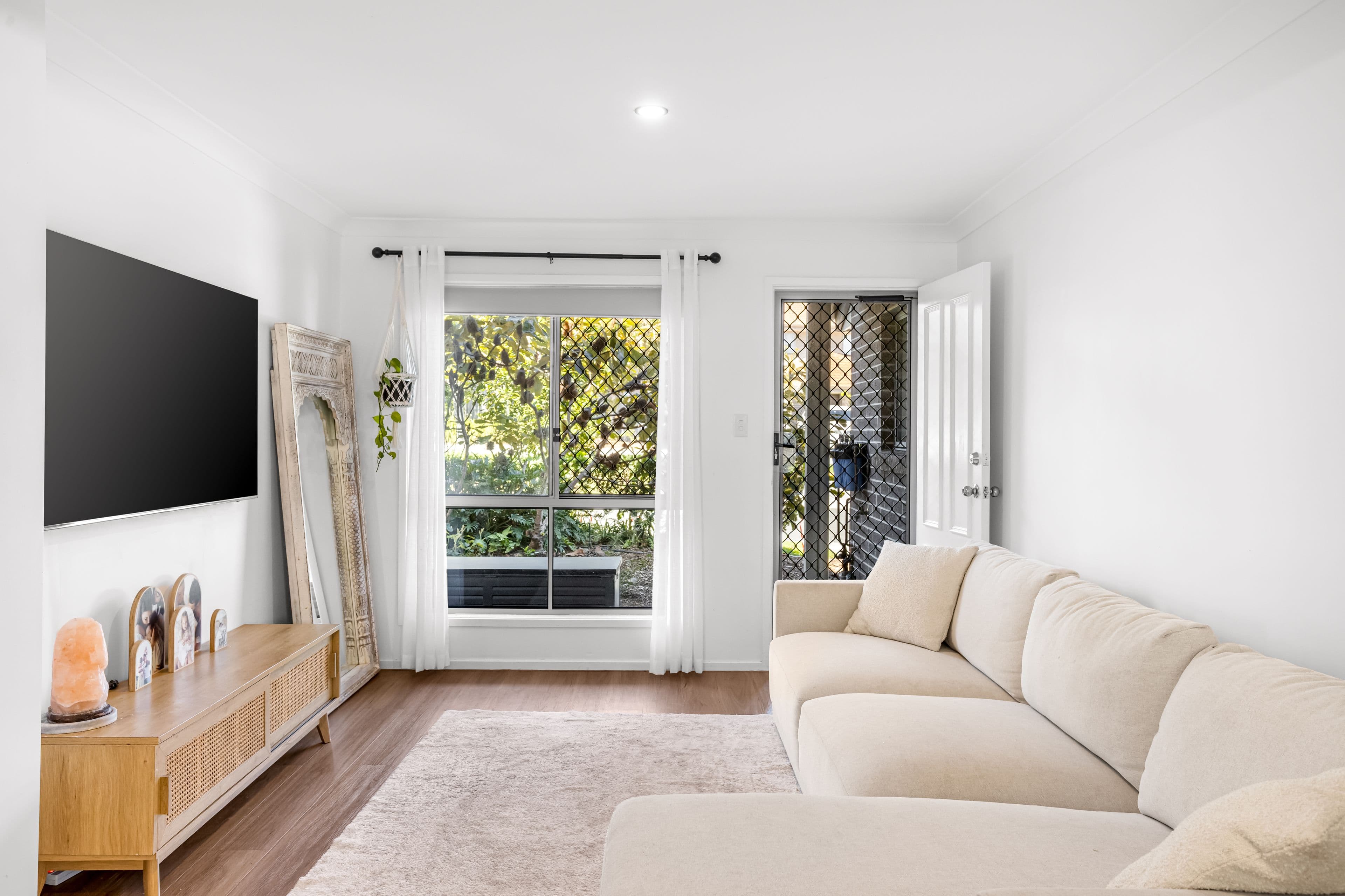 30 Carmarthen Circuit, Pacific Pines QLD 4211, Pacific Pines - Thumbnail 3