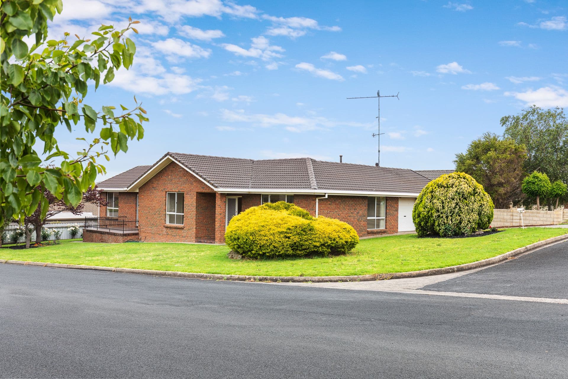 7 Stiles Street, Mount Gambier SA 5290, Mount Gambier - Thumbnail 2