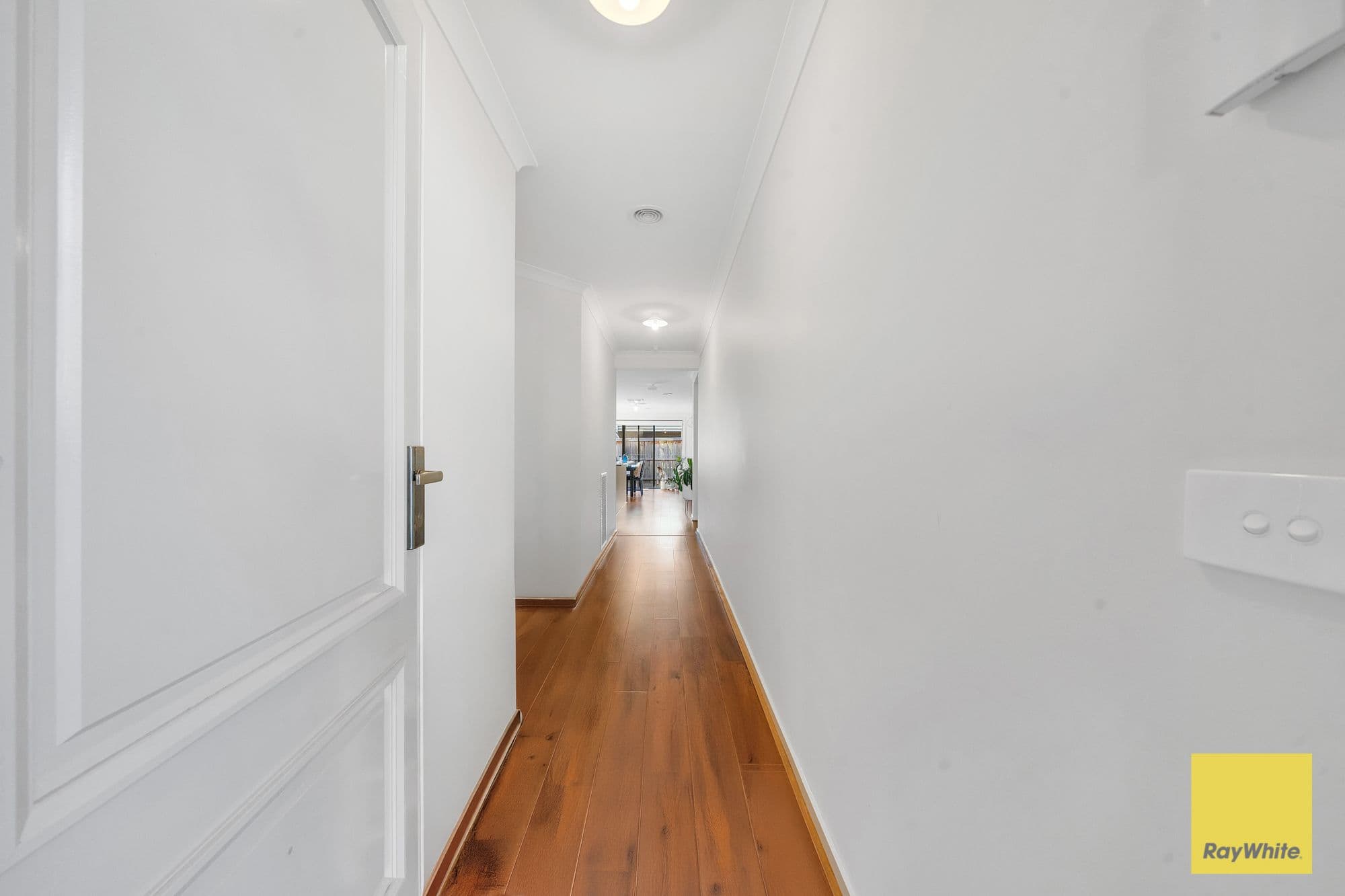 7 Musgrave Street, Werribee VIC 3030, Werribee - Thumbnail 2