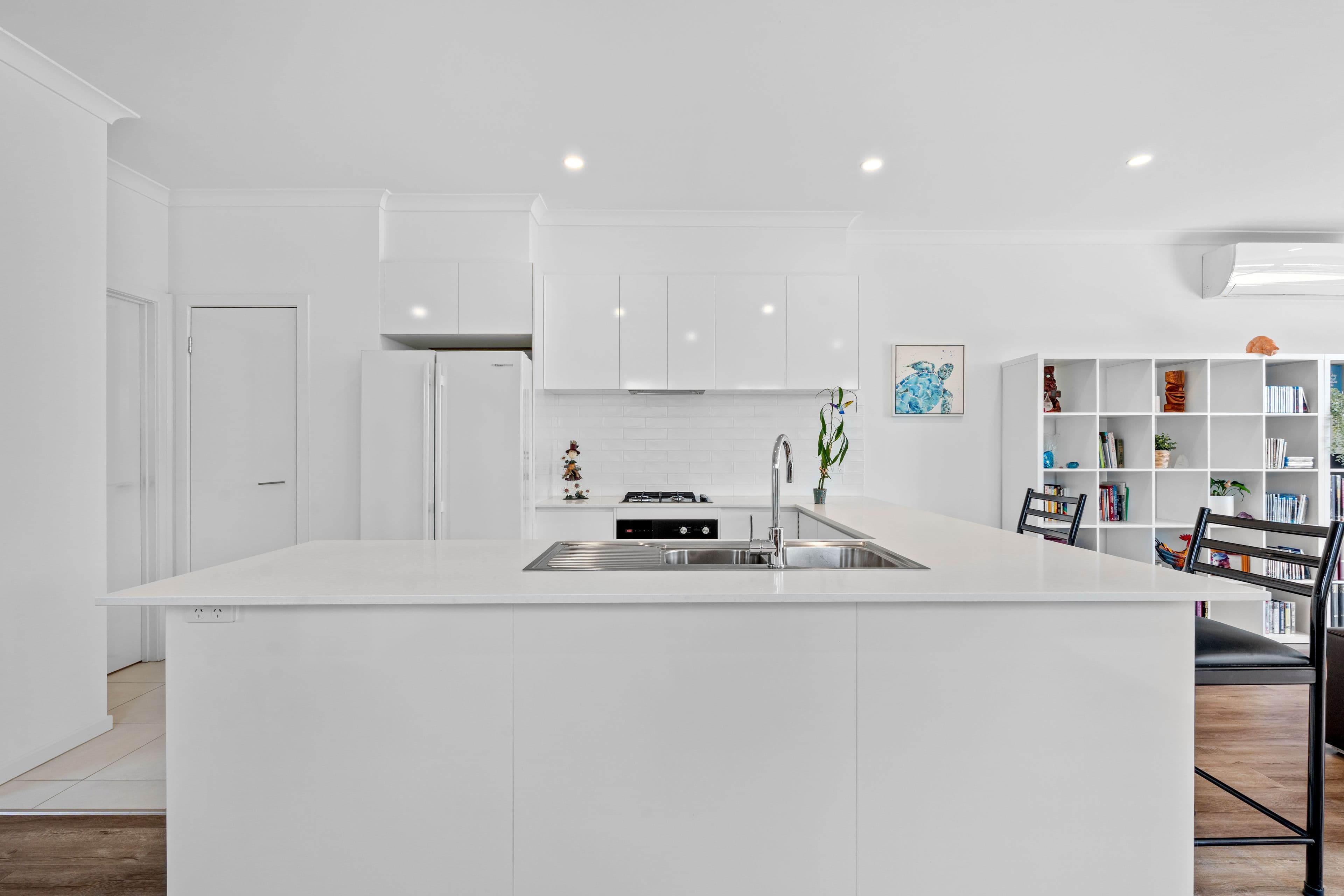 19 Emery Avenue, Doreen VIC 3754, Doreen - Thumbnail 2