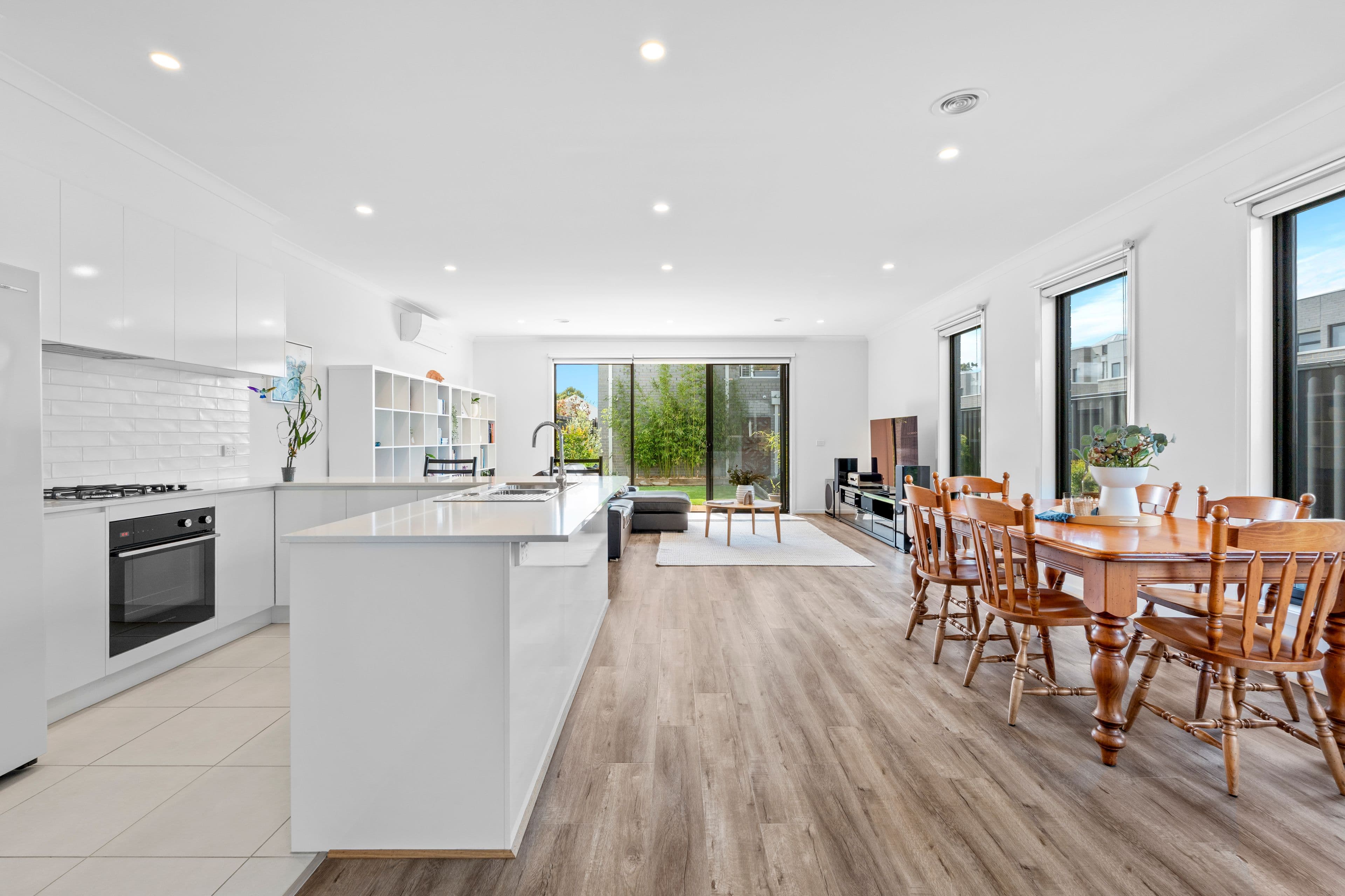 19 Emery Avenue, Doreen VIC 3754, Doreen - Thumbnail 4