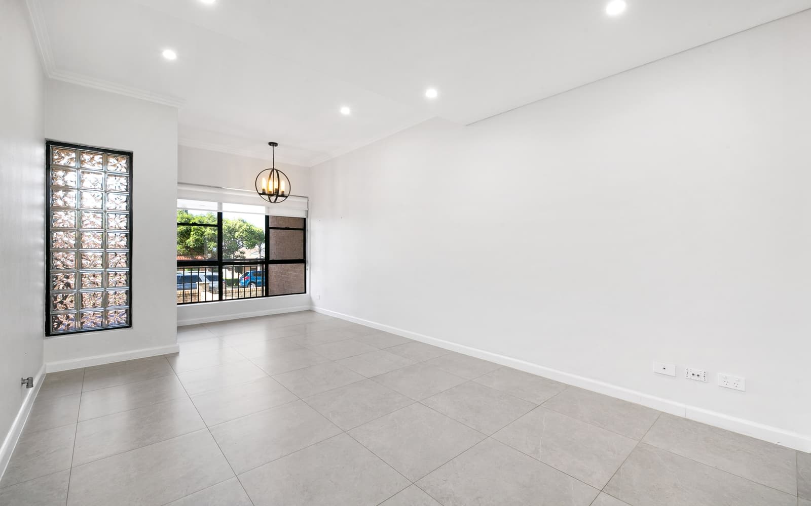 98A Macquarie Street, Greenacre - Thumbnail 3