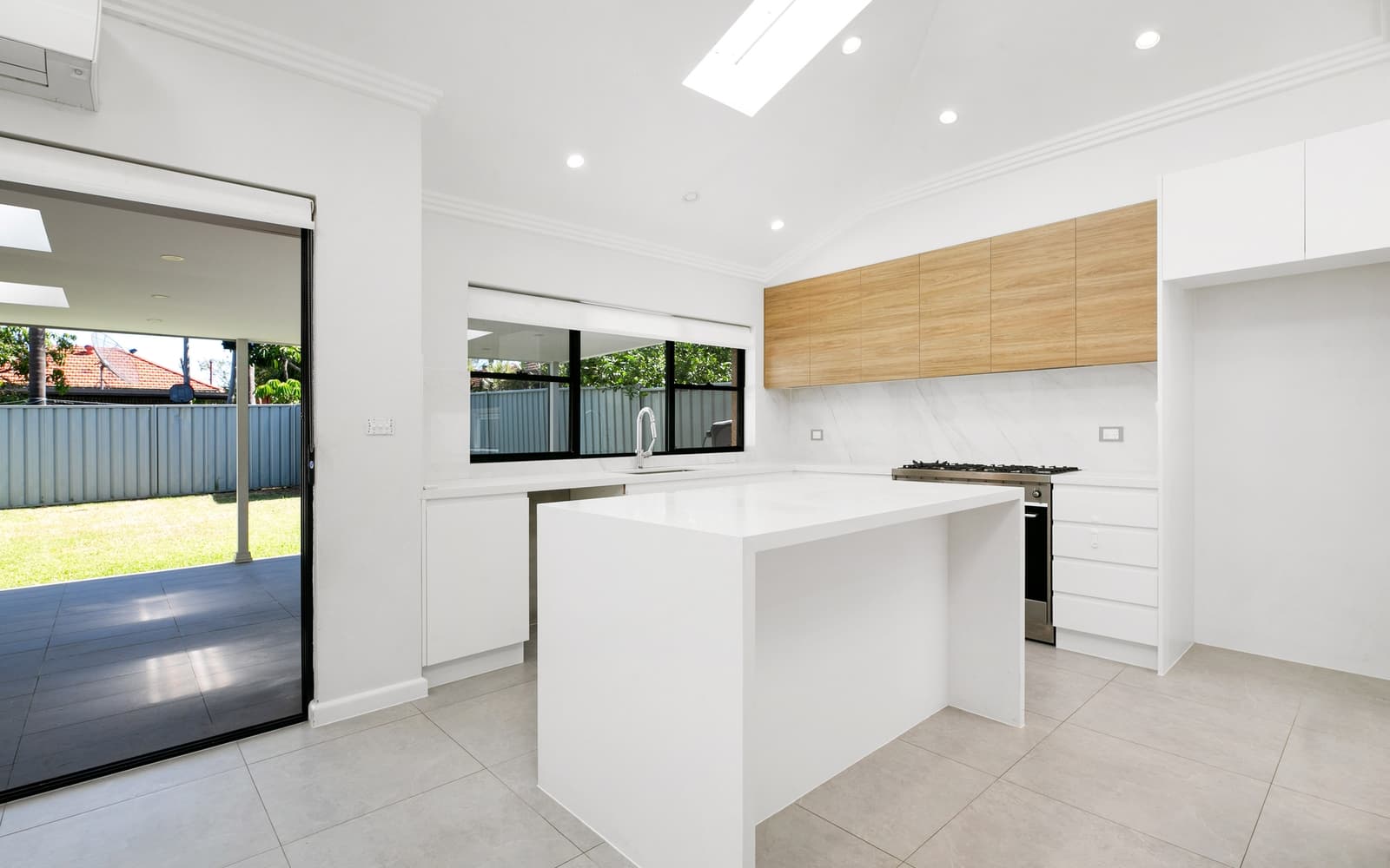 98A Macquarie Street, Greenacre - Thumbnail 4