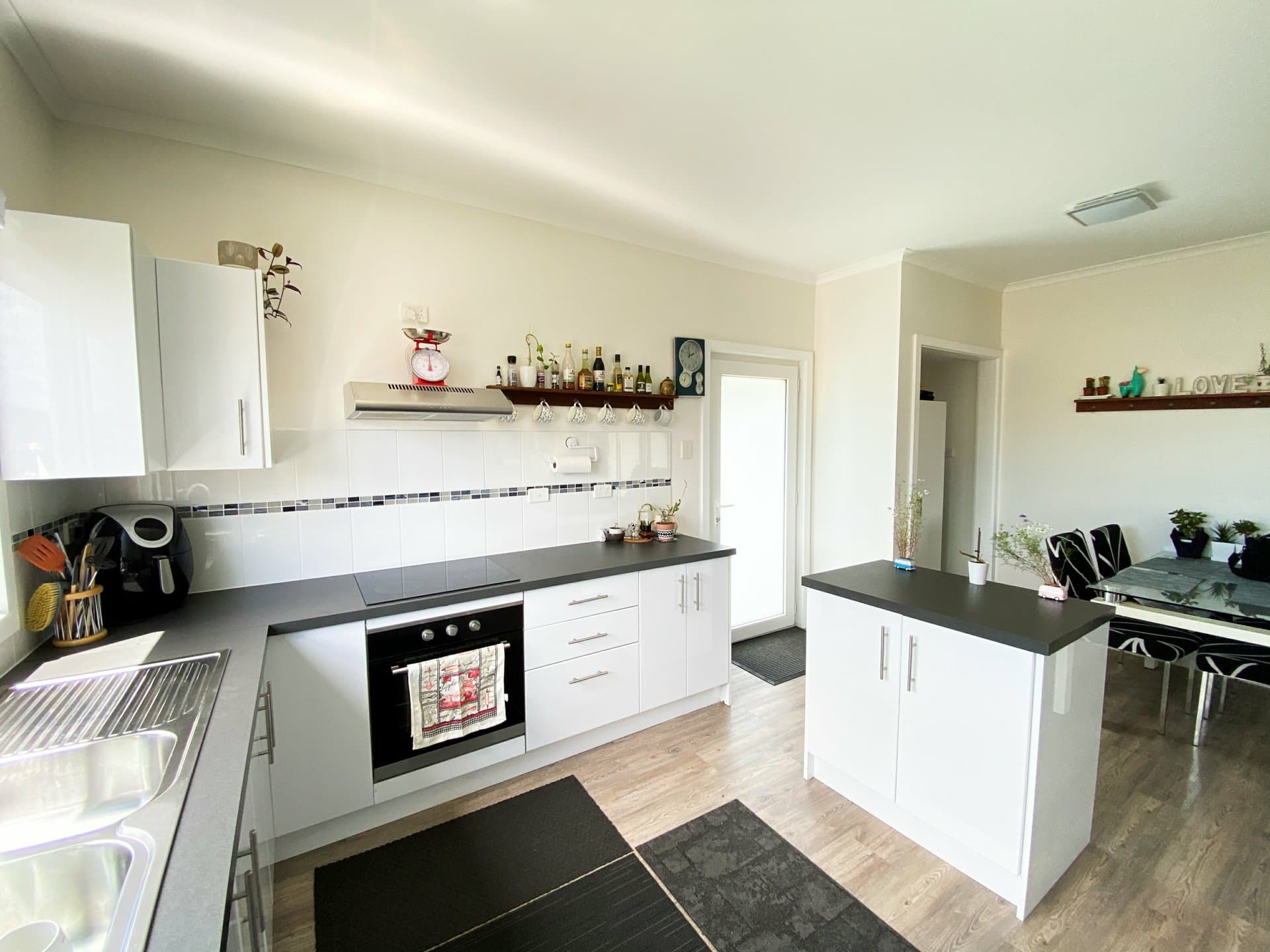 Unit 2/10 Stewart Court, St Helens, St Helens - Thumbnail 4