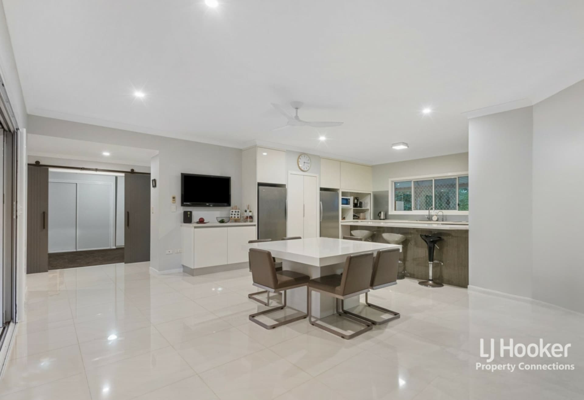 14 Raven Court, Warner, Warner - Thumbnail 2