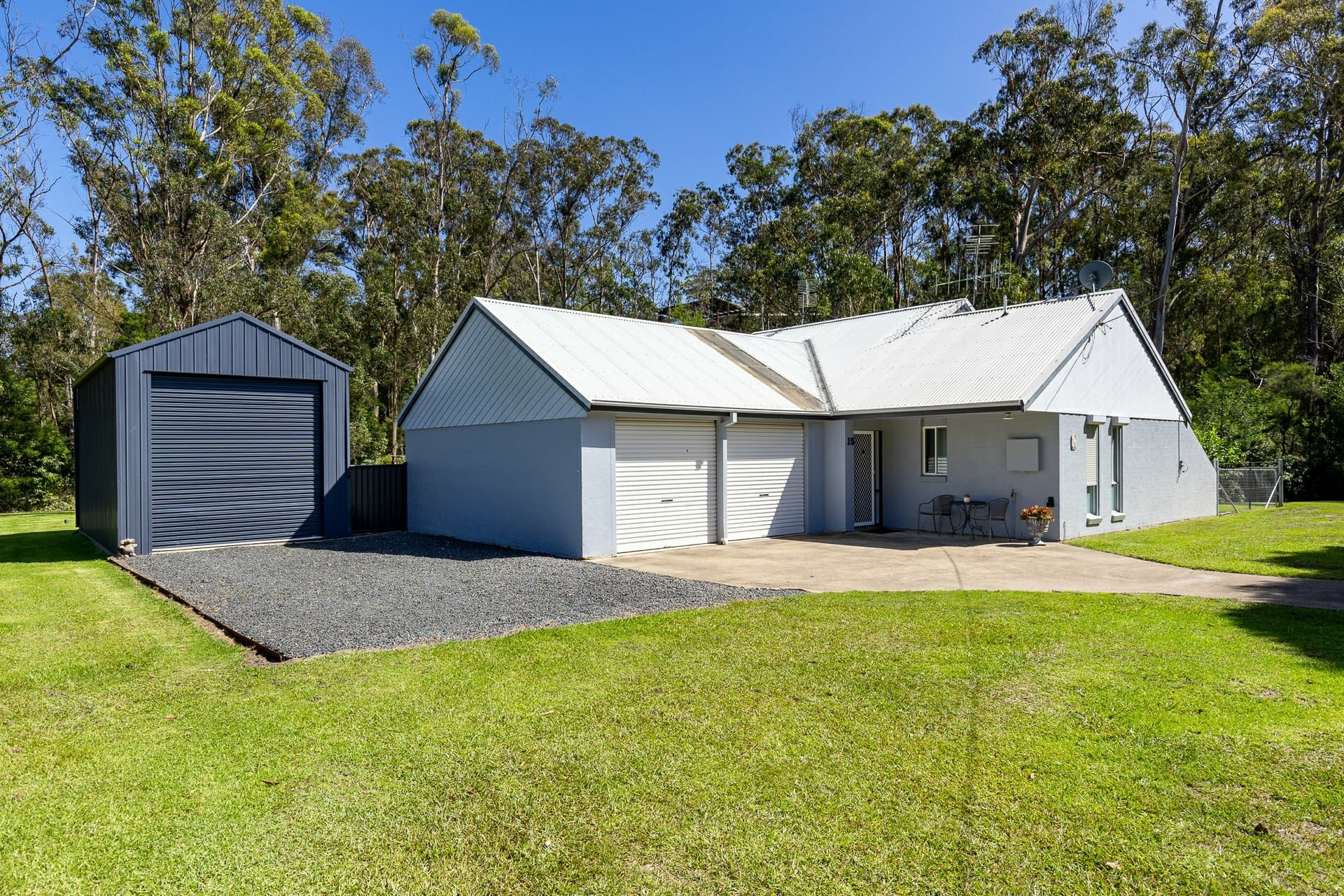 15 Strathmore Crescent, Kalaru, Kalaru - Image 1