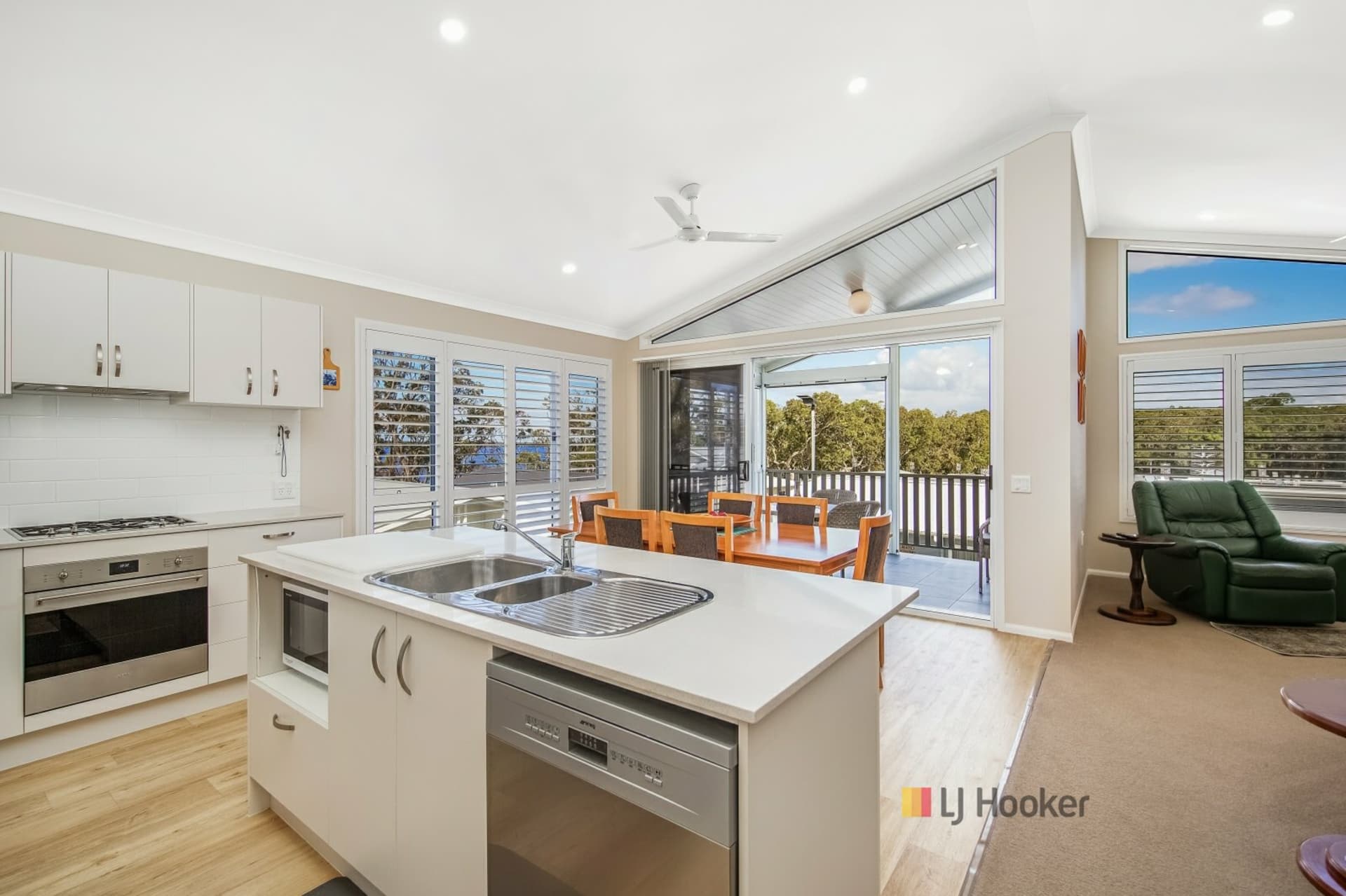 43/2 Macleay Drive, Halekulani, Halekulani - Thumbnail 2