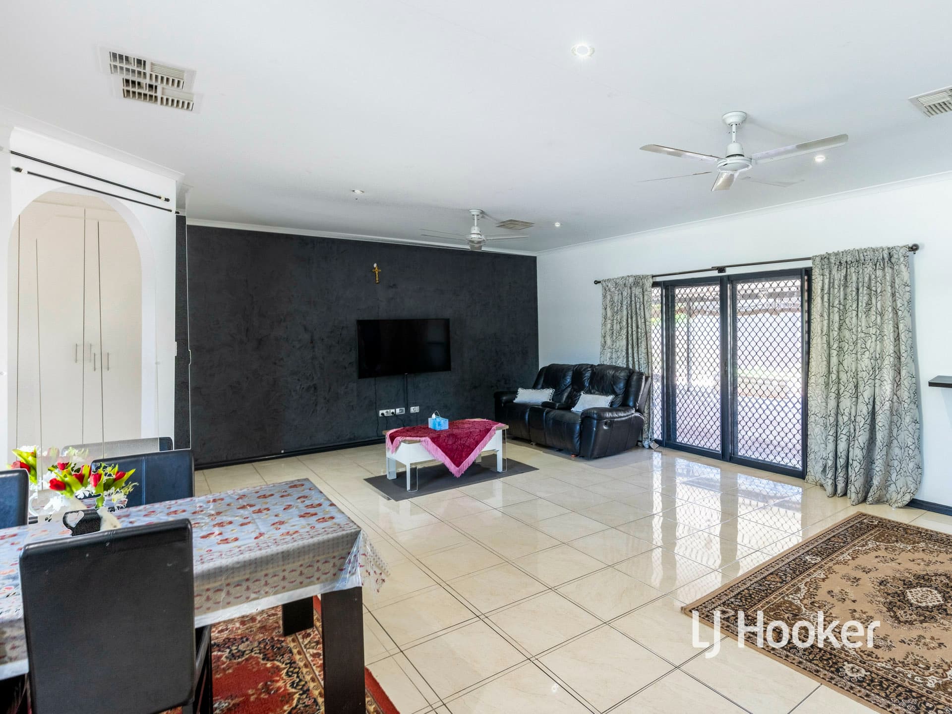 86 Albrecht Drive, Larapinta, Larapinta - Thumbnail 2