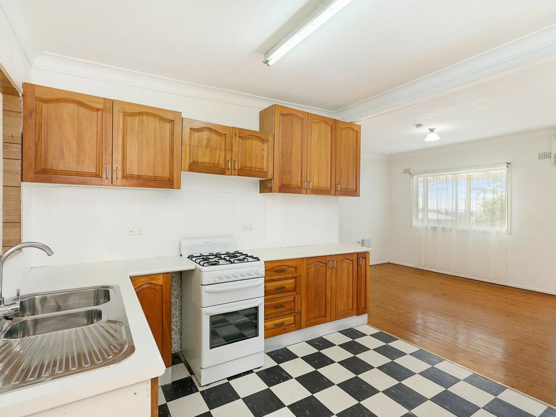 28 Torres Street, Killarney Vale, Killarney Vale - Thumbnail 6