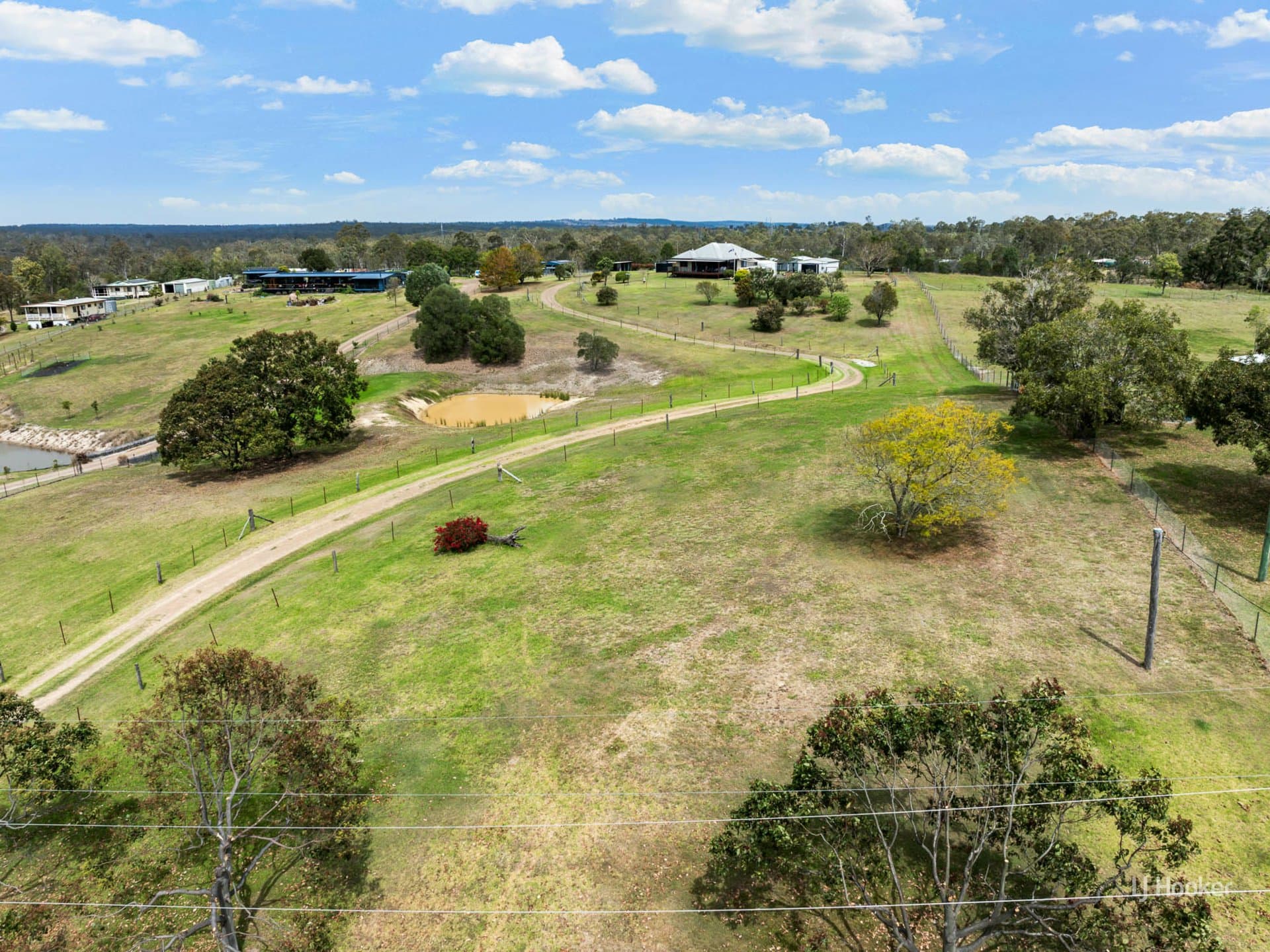 19 Sutherland Drive, Taromeo, Taromeo - Image 1