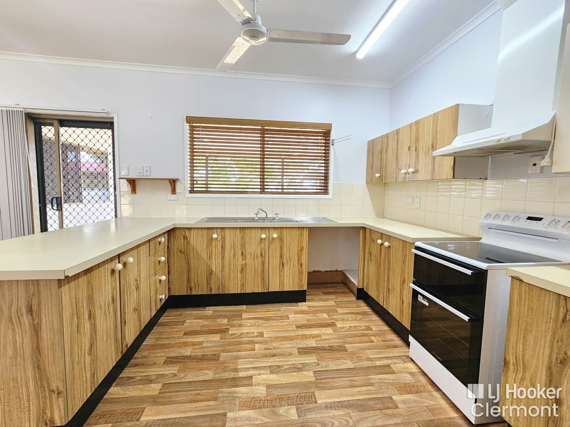34 Collins Street, Clermont, Clermont - Thumbnail 8