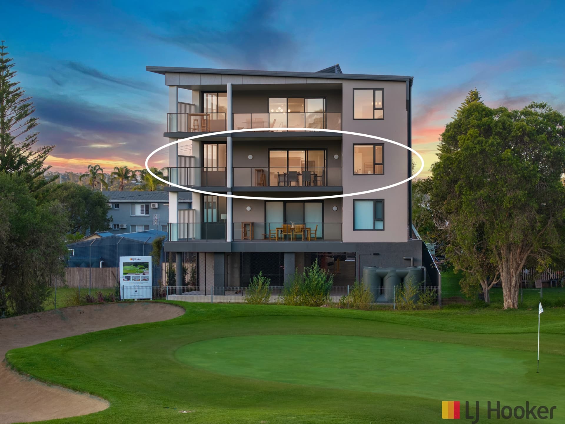 3/2 Golf Links Drive, Batemans Bay, Batemans Bay - Thumbnail 2