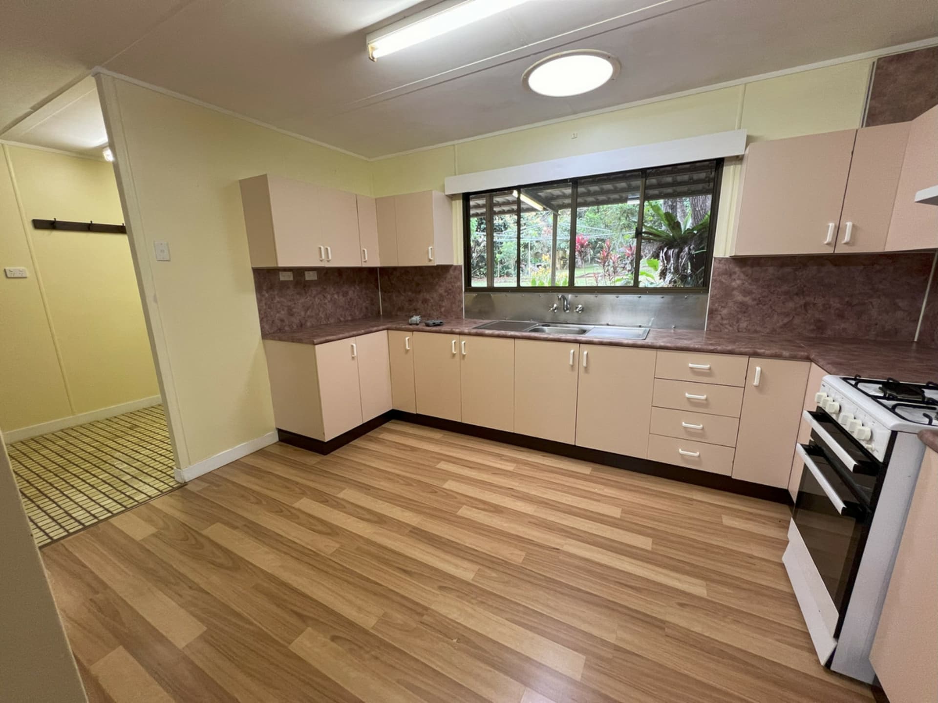 21 Beech Street, Yungaburra, Yungaburra - Thumbnail 2
