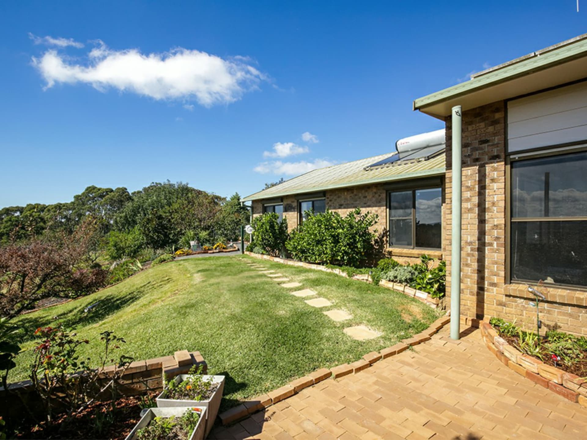 551 Hadlow Drive, Lake George, Lake George - Thumbnail 6