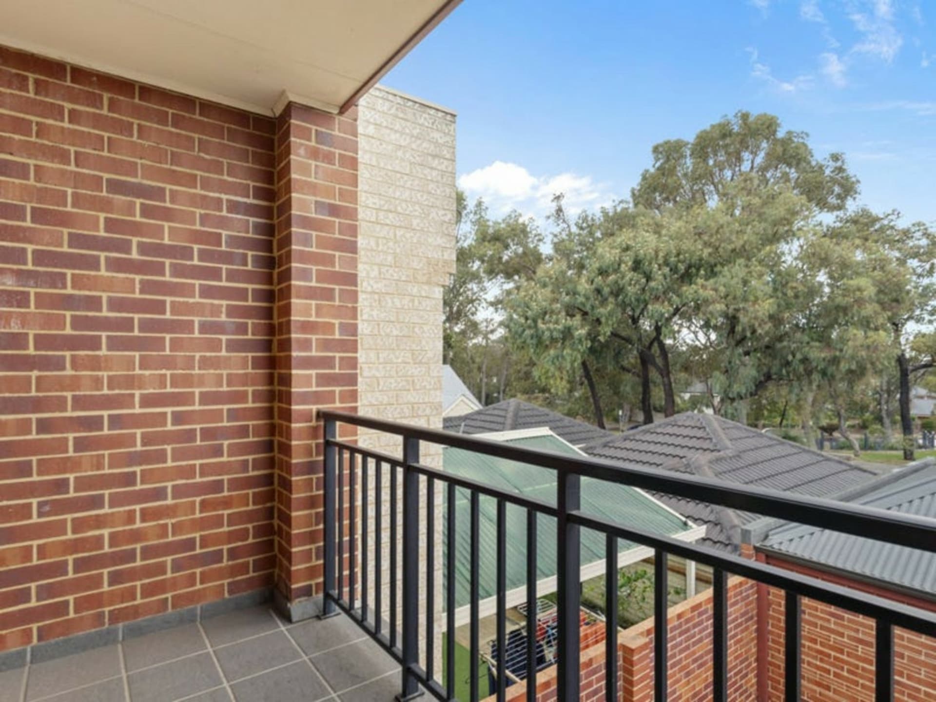 202 Lakeside Drive, Joondalup, Joondalup - Thumbnail 2