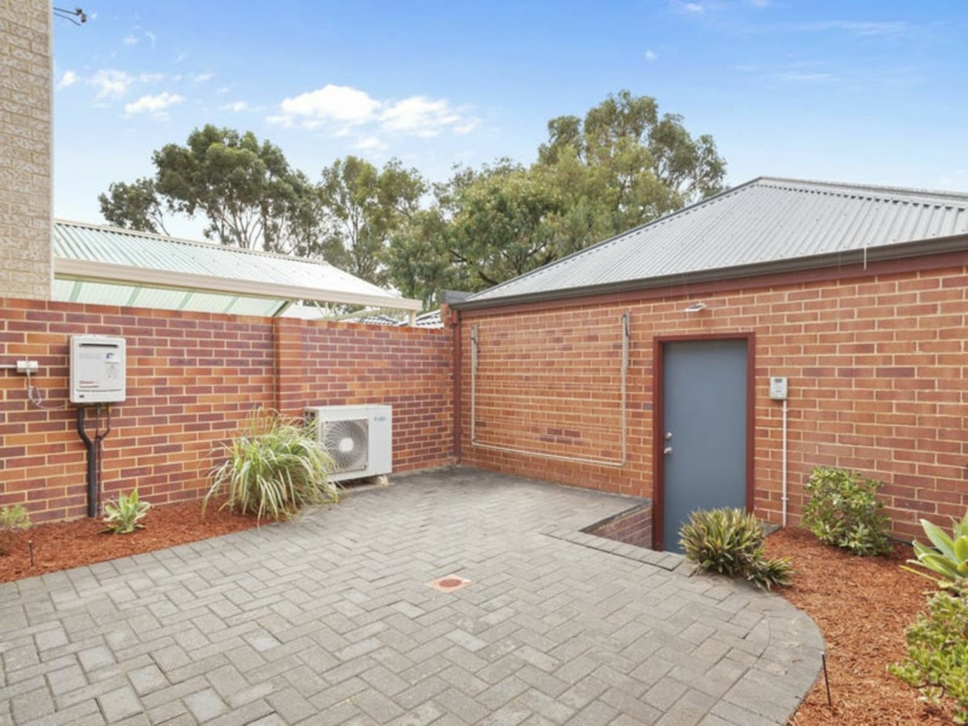 202 Lakeside Drive, Joondalup, Joondalup - Thumbnail 4
