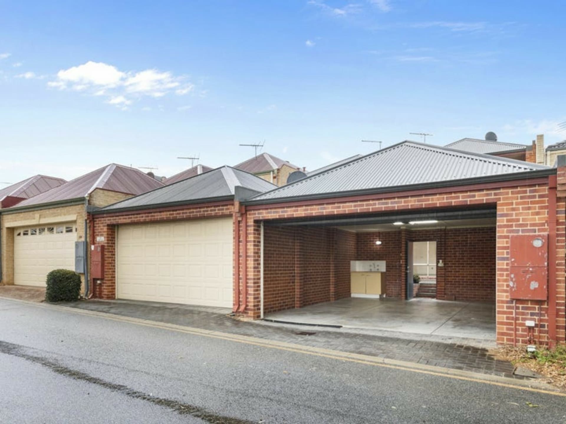202 Lakeside Drive, Joondalup, Joondalup - Thumbnail 5