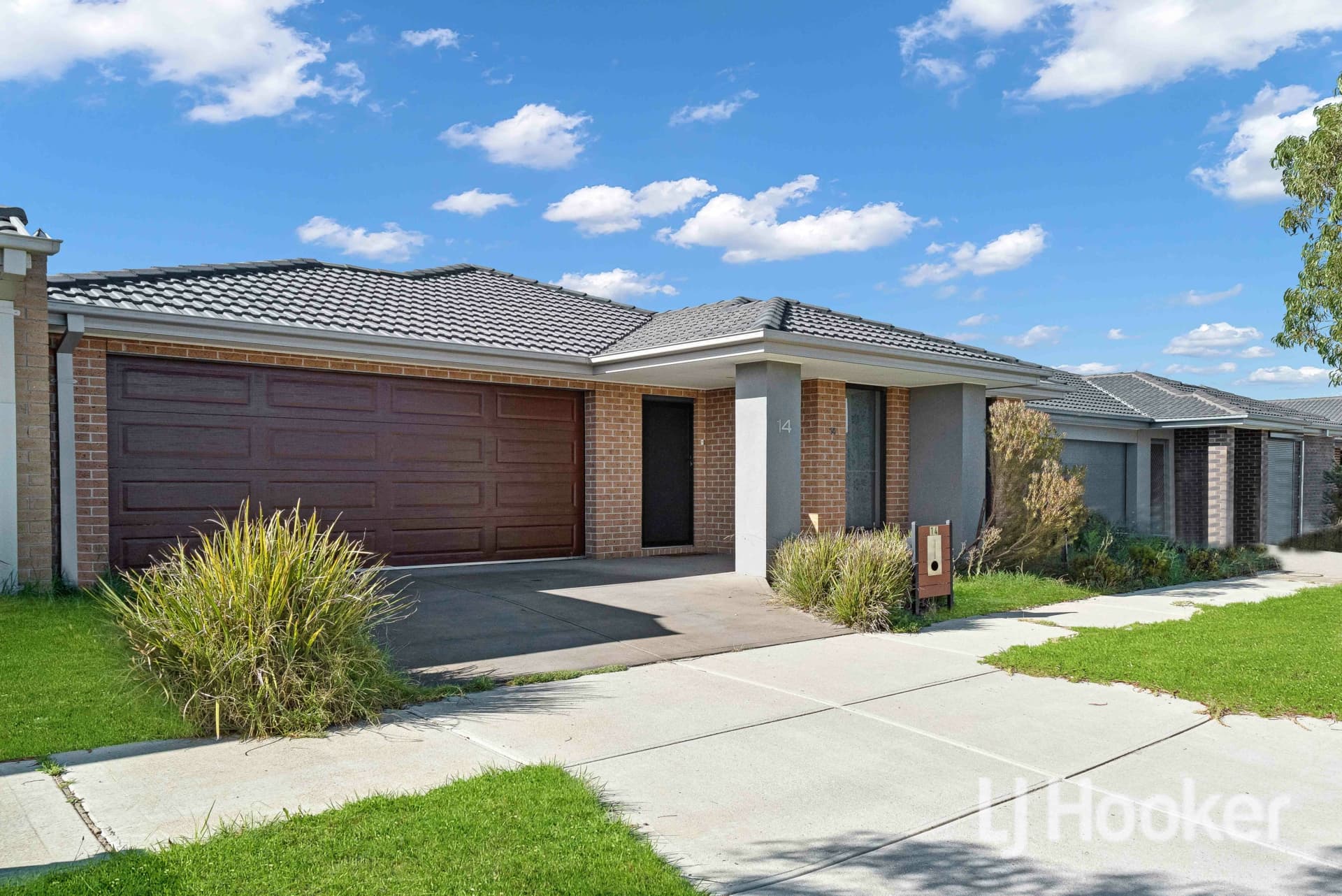 14 Field Avenue, Harkness, Harkness - Thumbnail 2