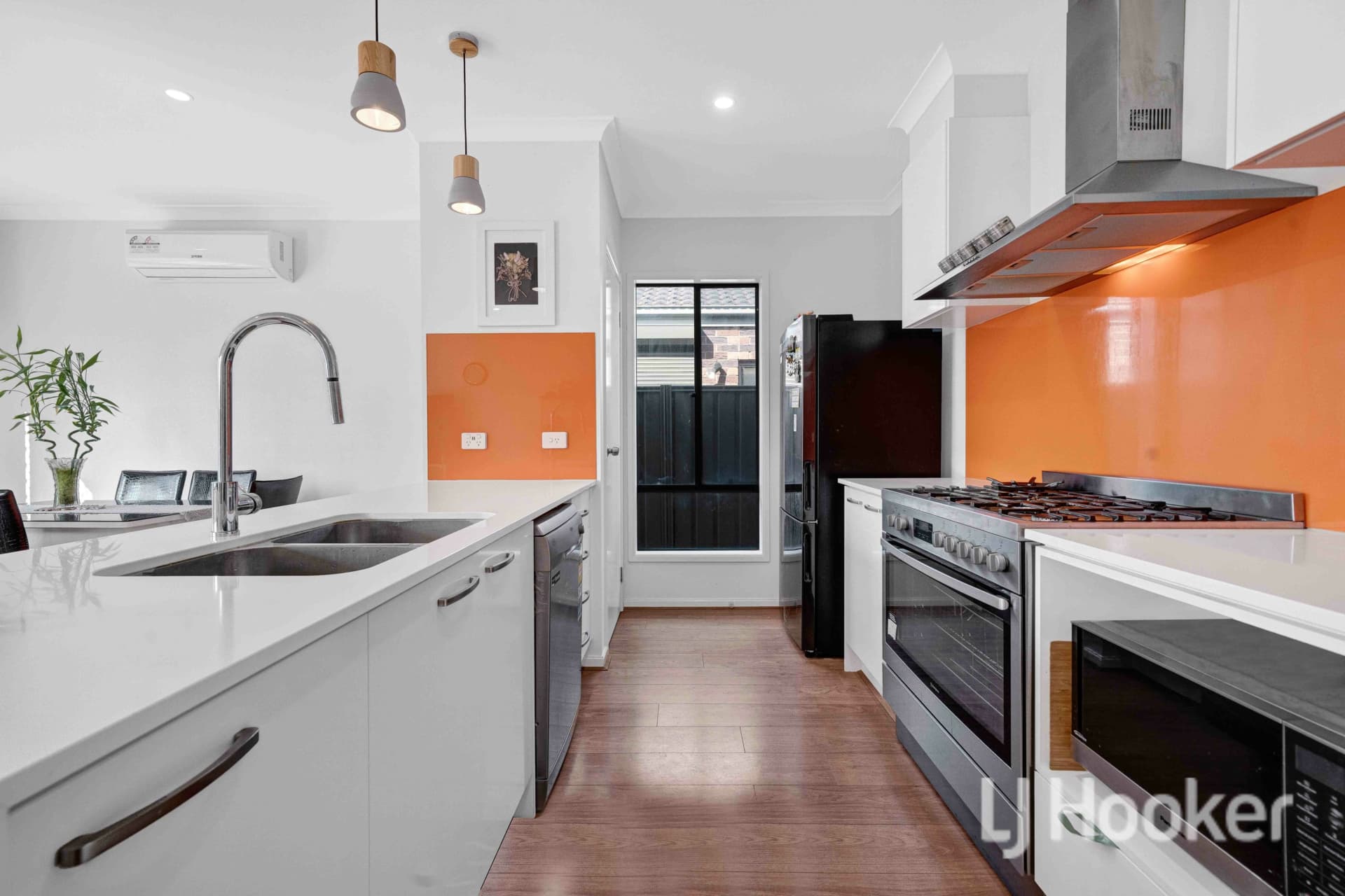 14 Field Avenue, Harkness, Harkness - Thumbnail 6
